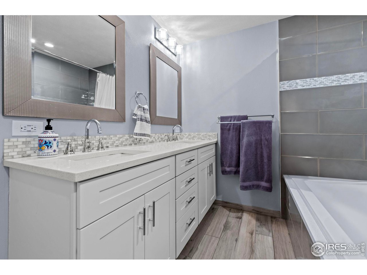 6976 Green Willow Ct