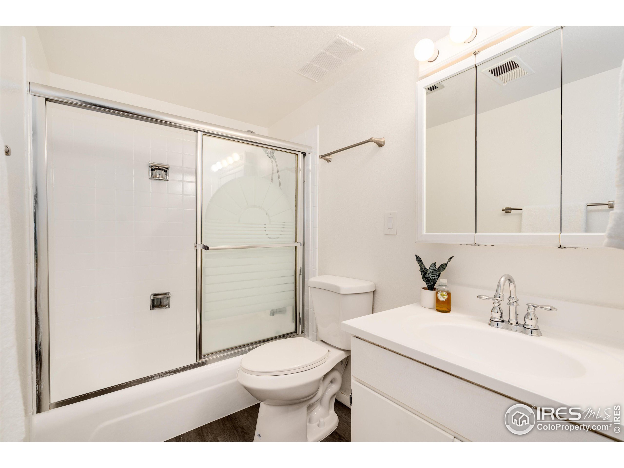 500 Manhattan Dr D9