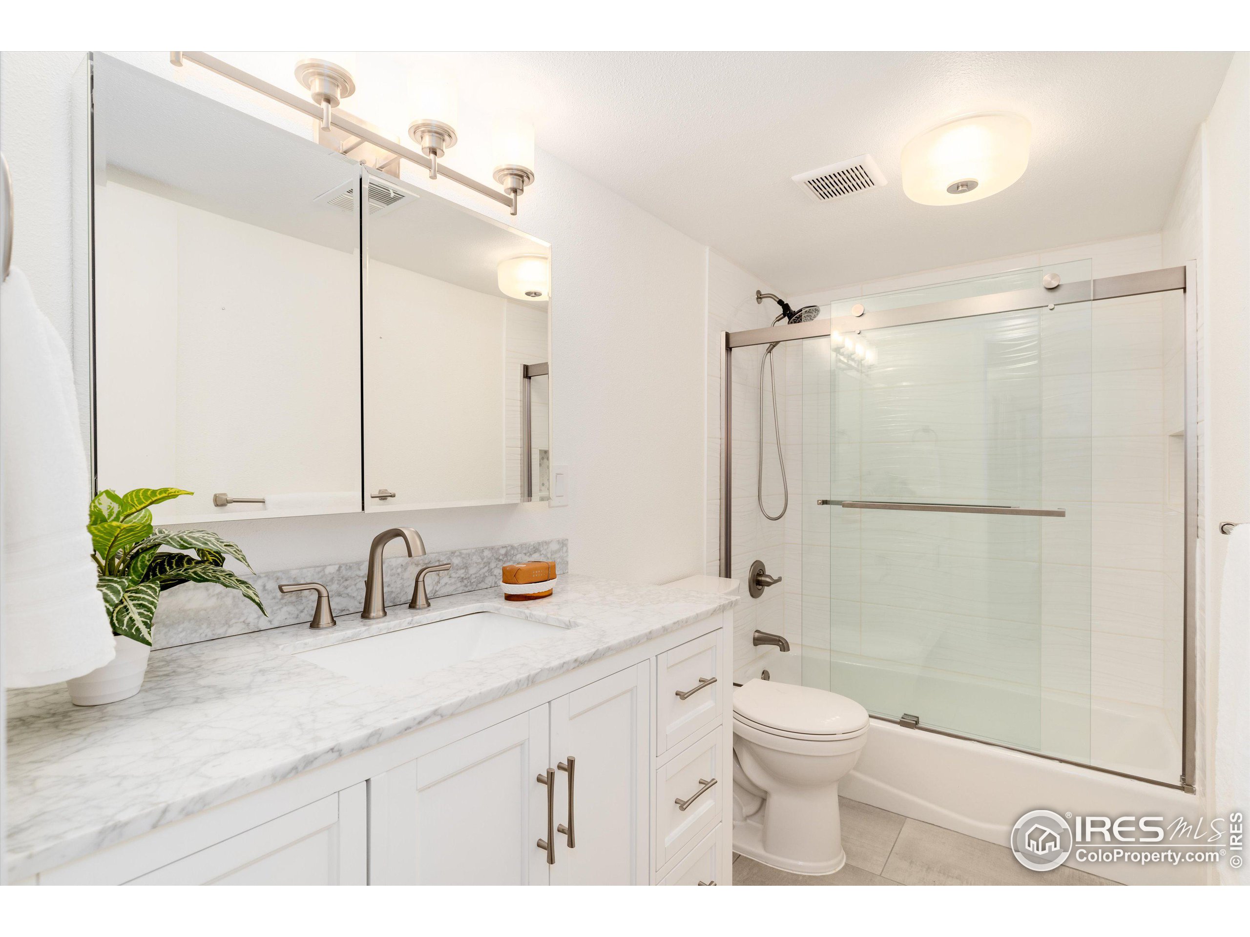 500 Manhattan Dr D9