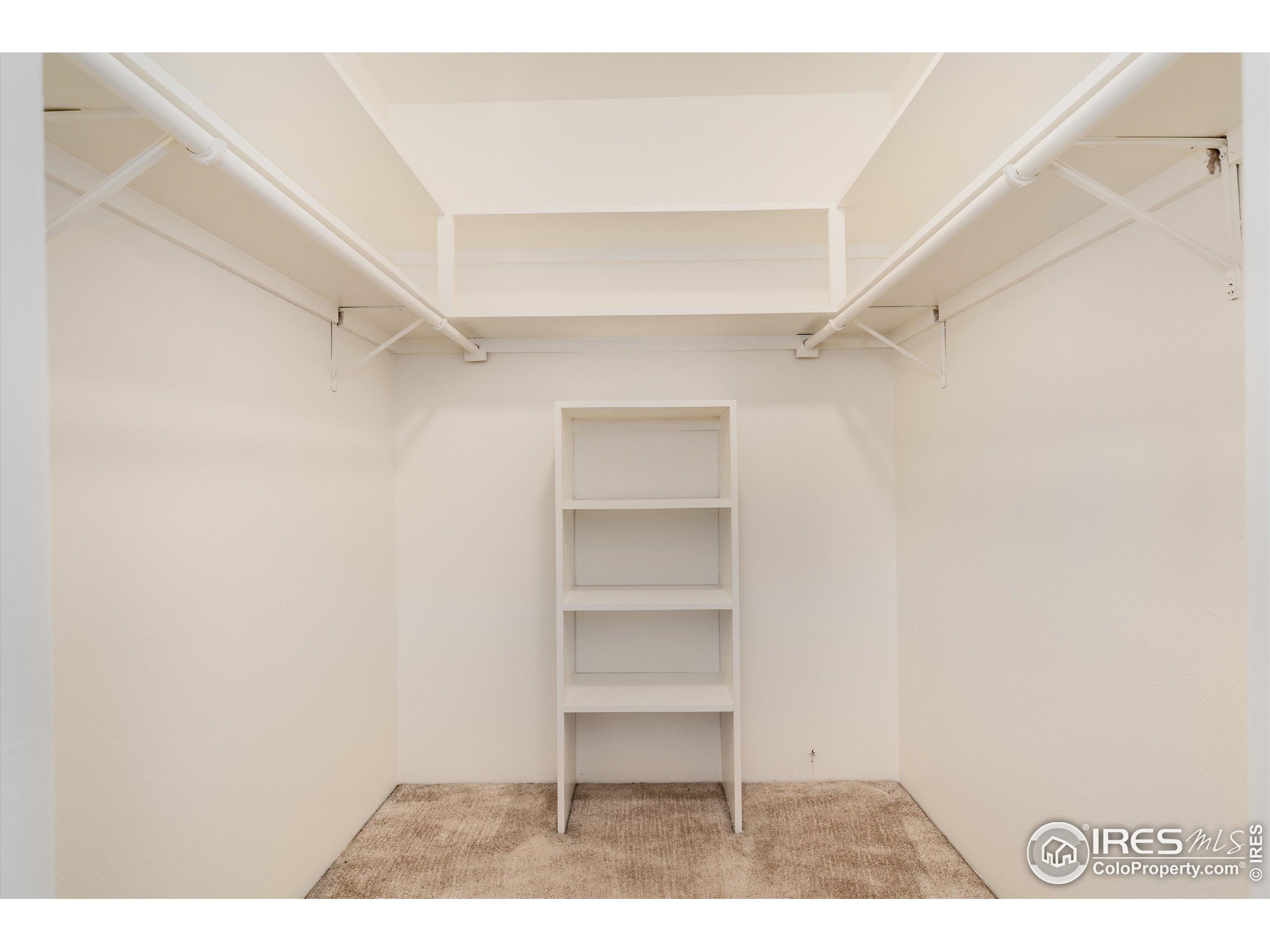 500 Manhattan Dr D9