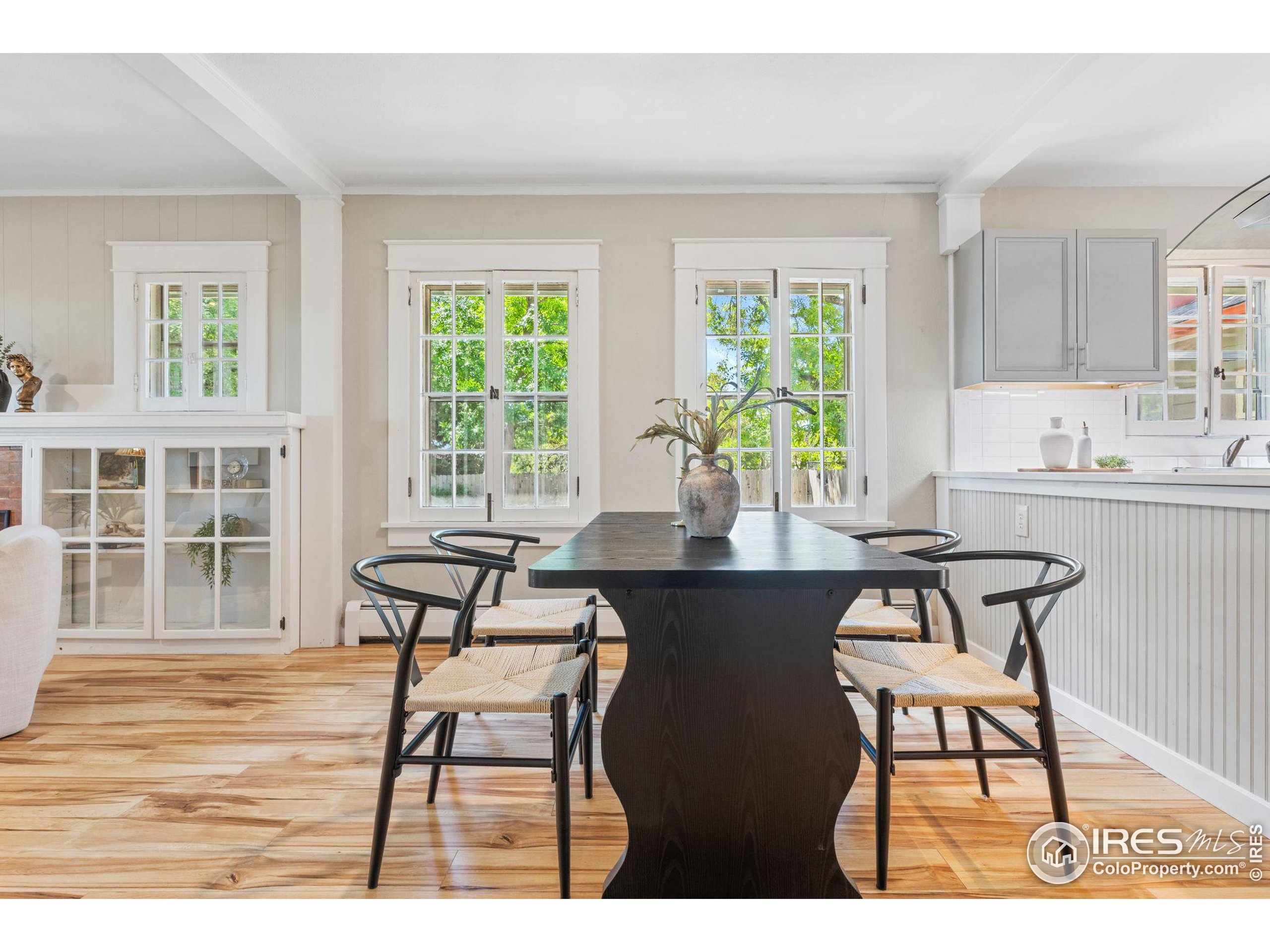 7823 E County Line Rd