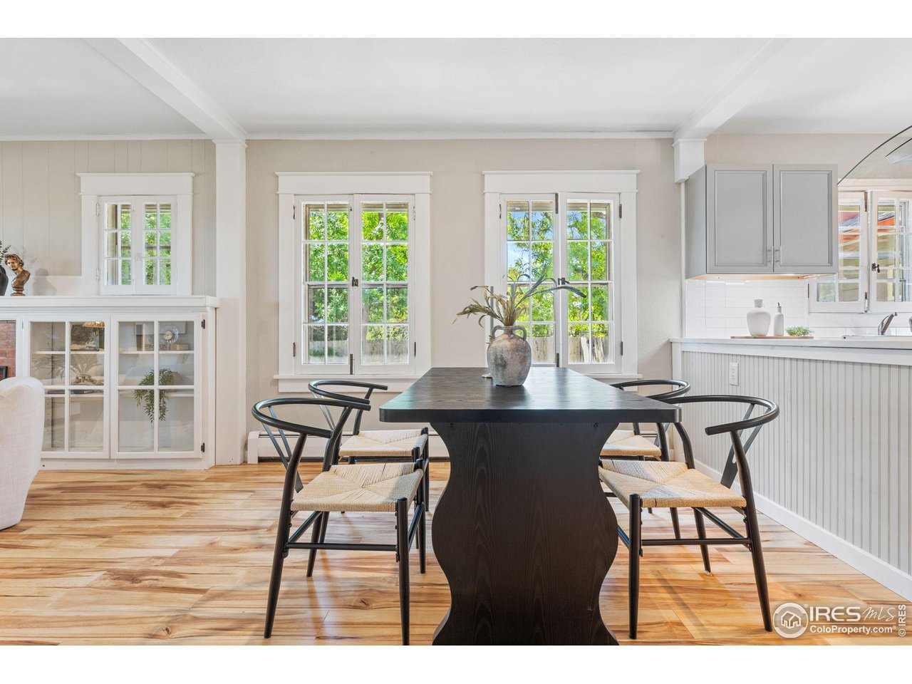 7823 E County Line Rd