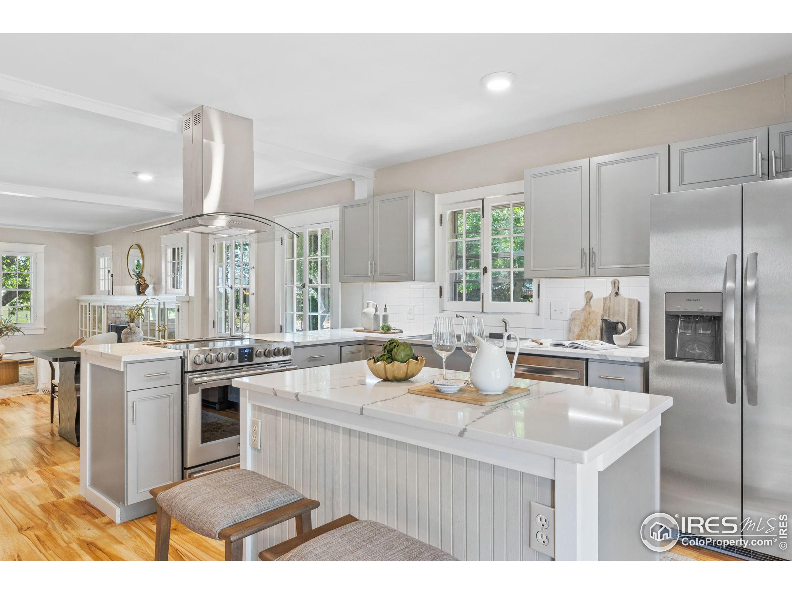 7823 E County Line Rd