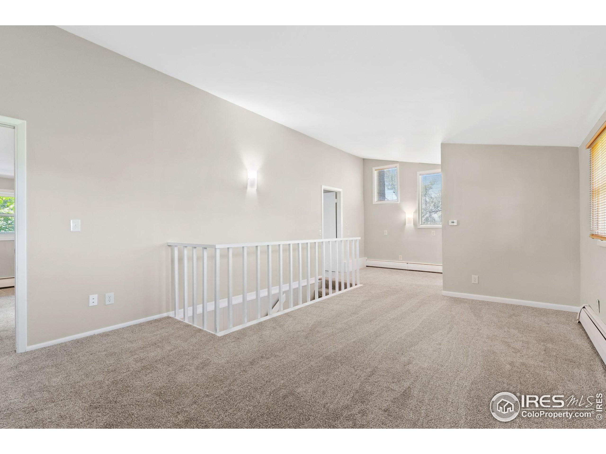 7823 E County Line Rd