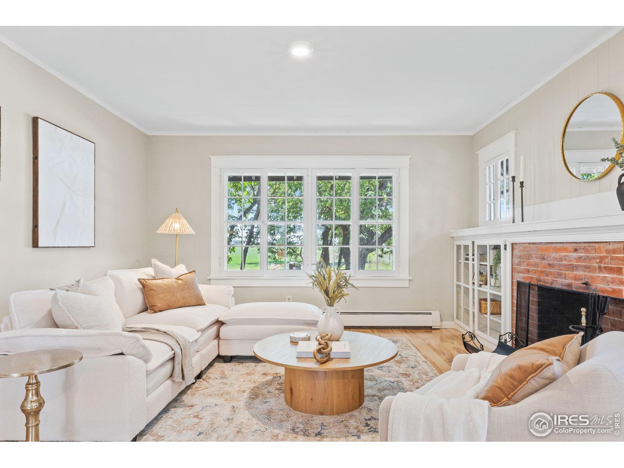 7823 E County Line Rd