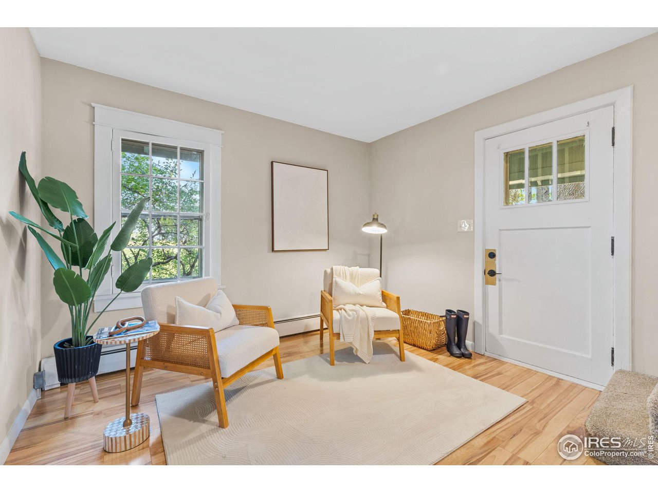 7823 E County Line Rd