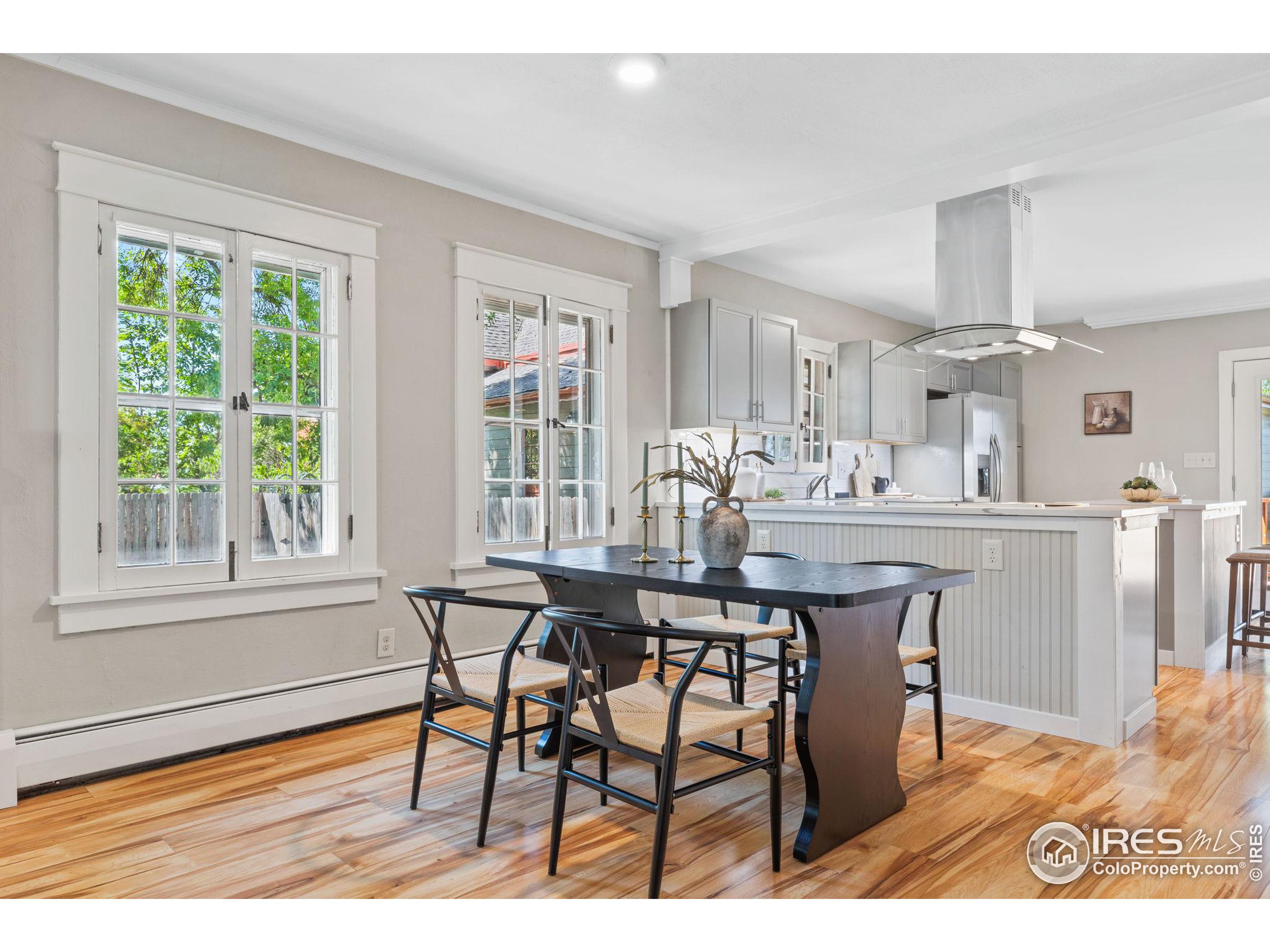 7823 E County Line Rd