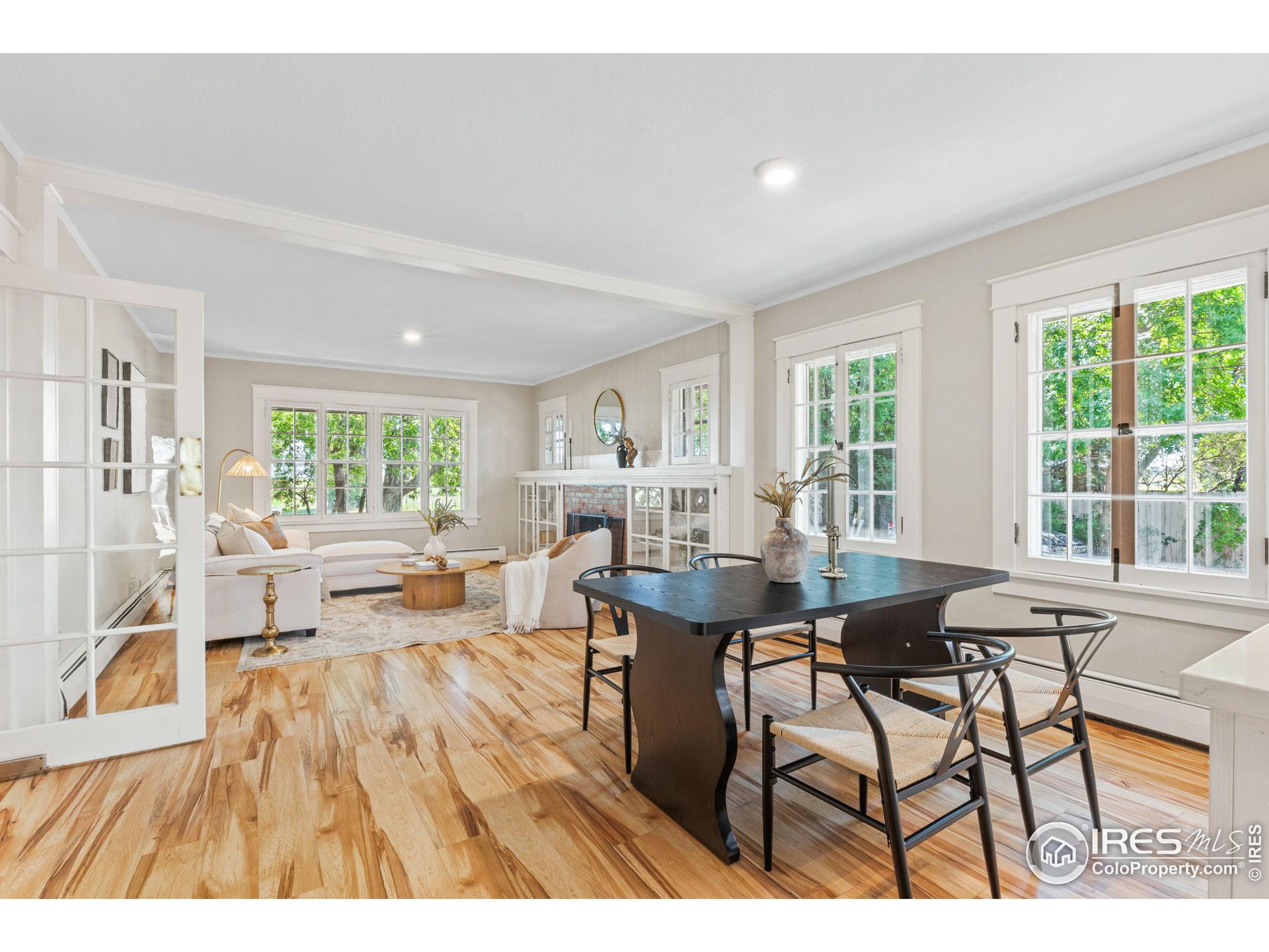 7823 E County Line Rd