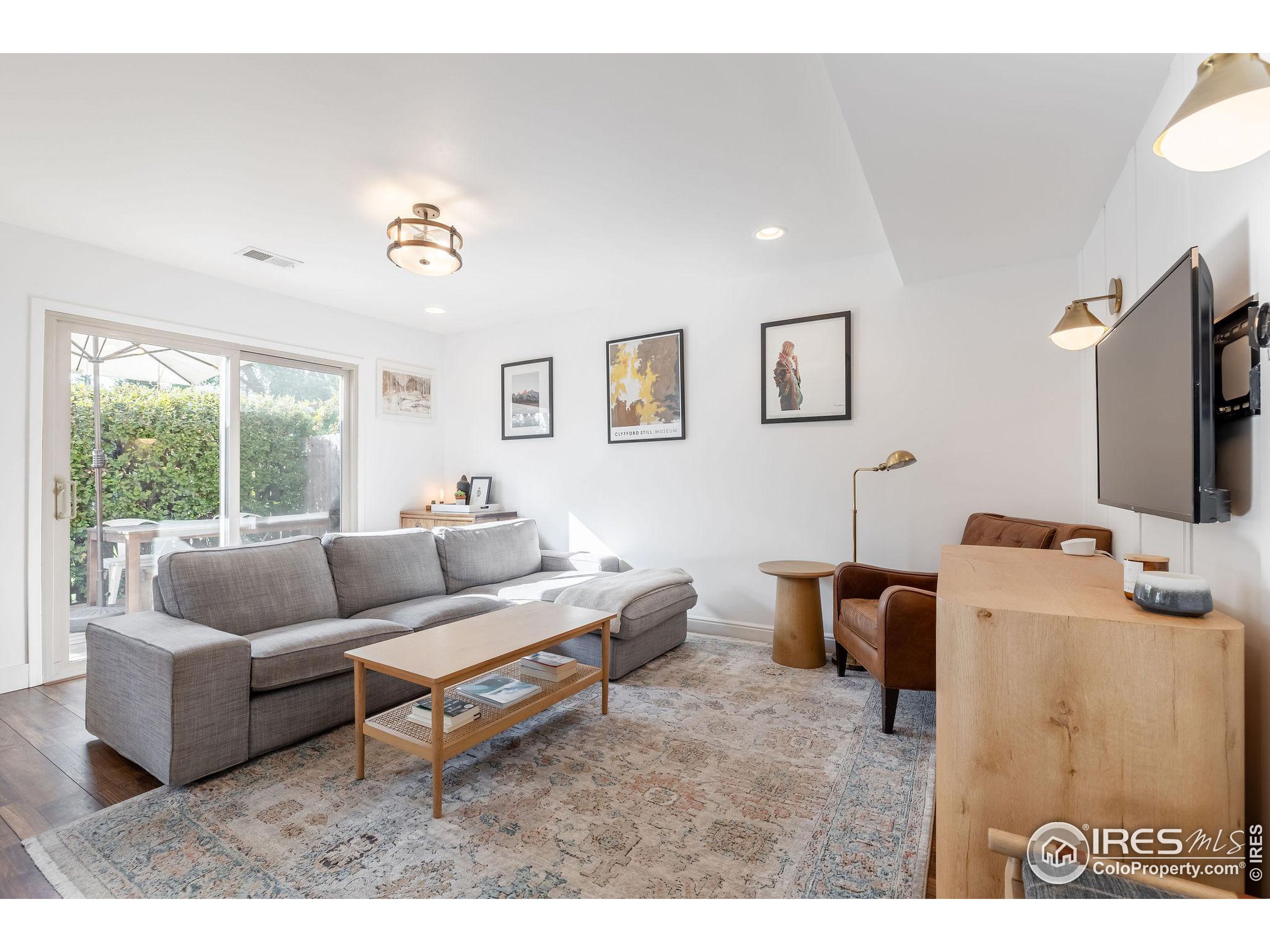 3850 Paseo del Prado 35