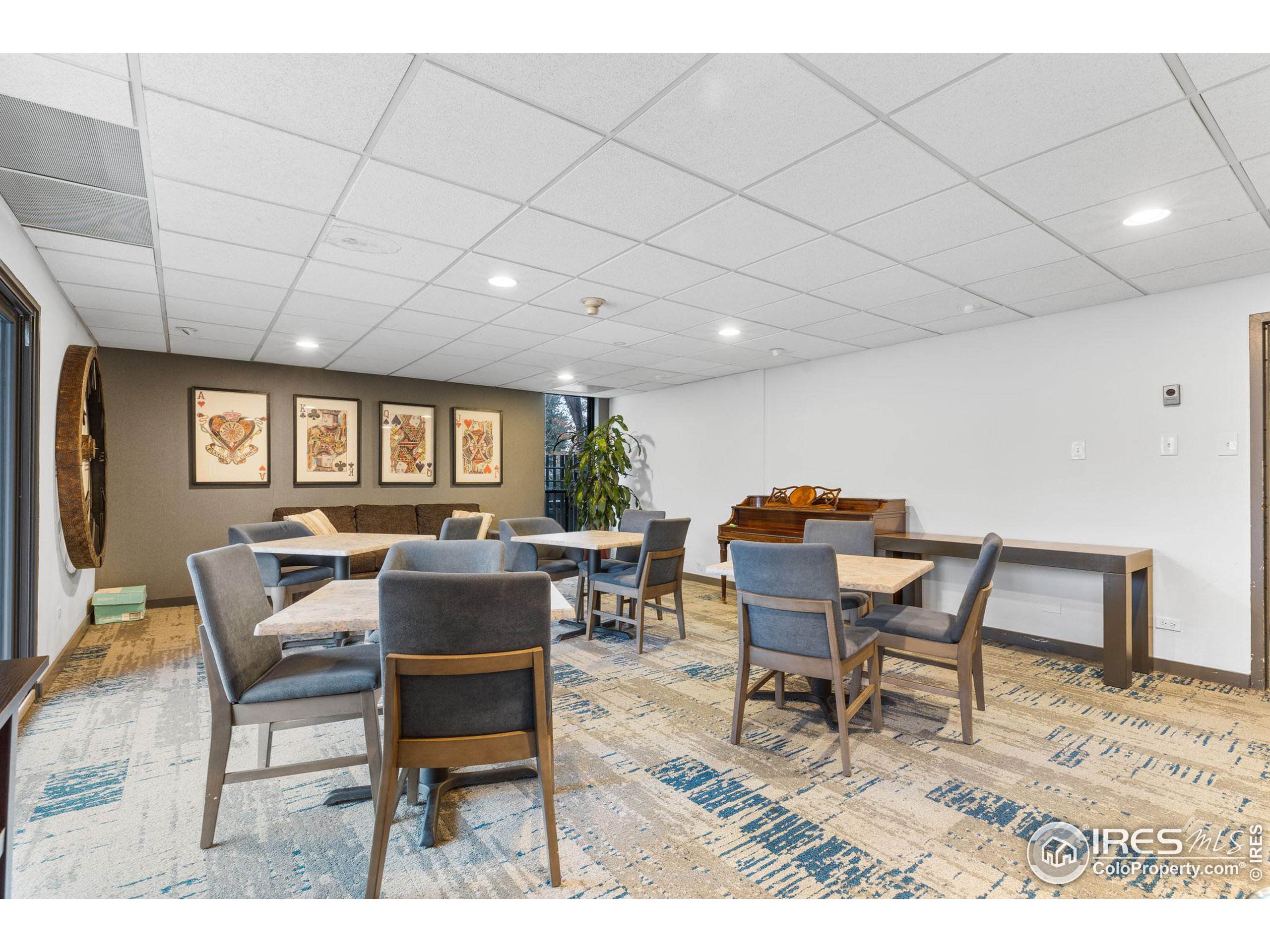 480 S Marion Pkwy 805