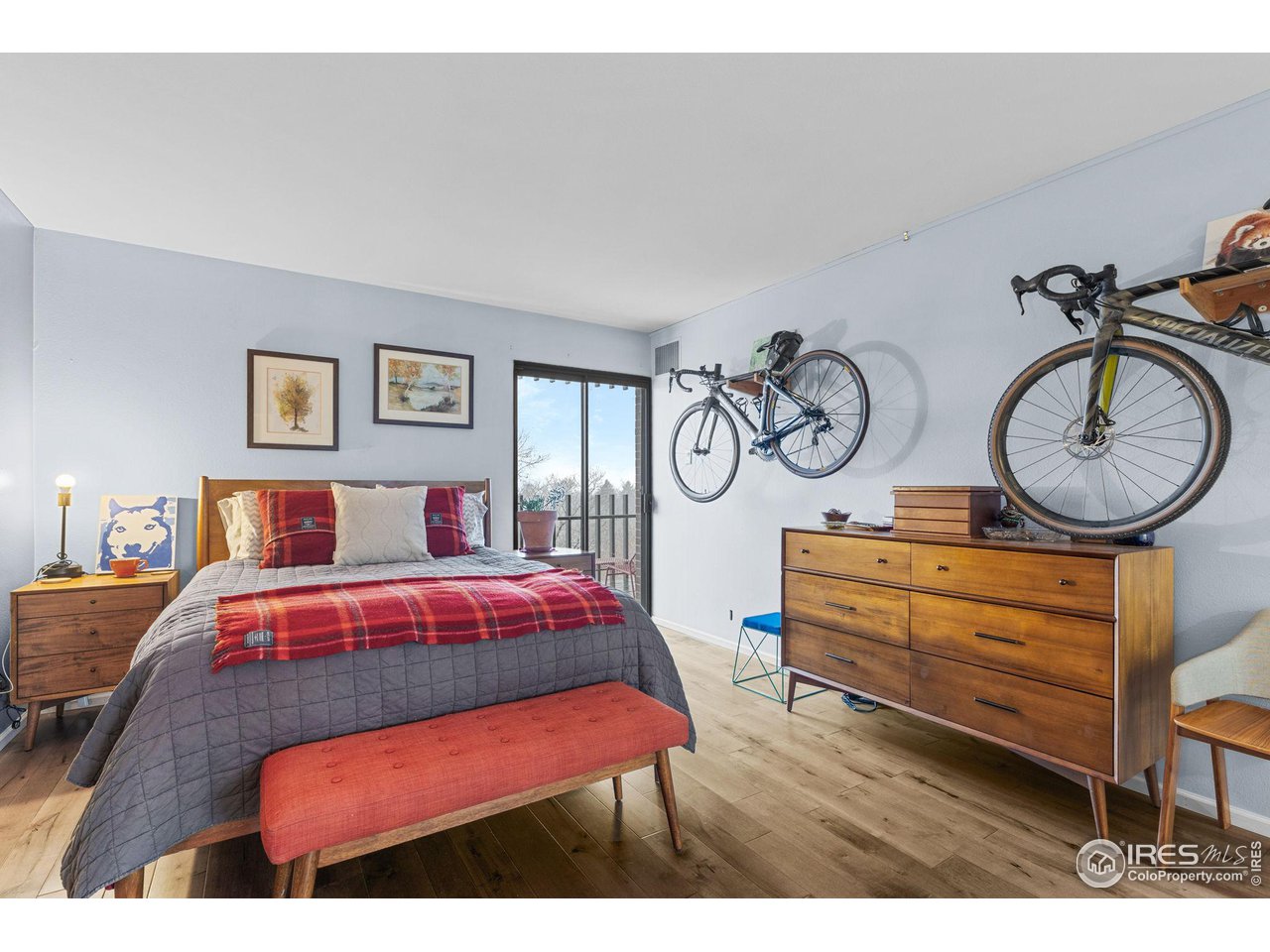 480 S Marion Pkwy 805