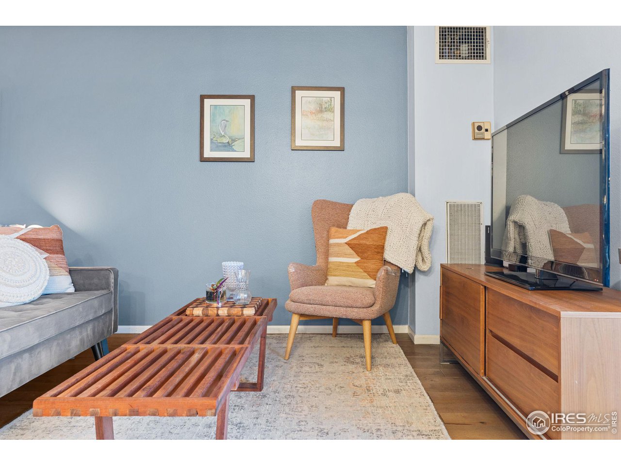 480 S Marion Pkwy 805