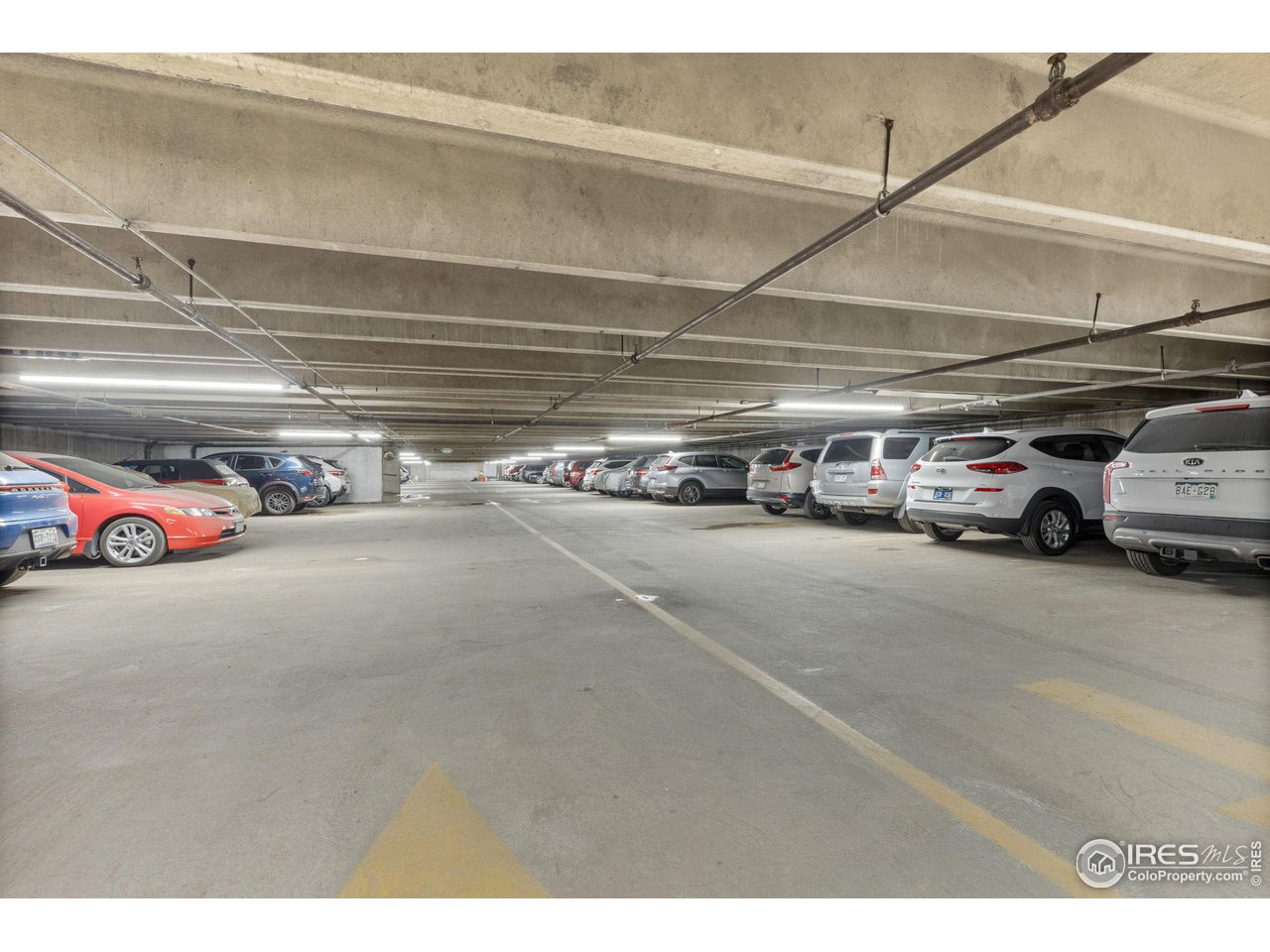 480 S Marion Pkwy 805