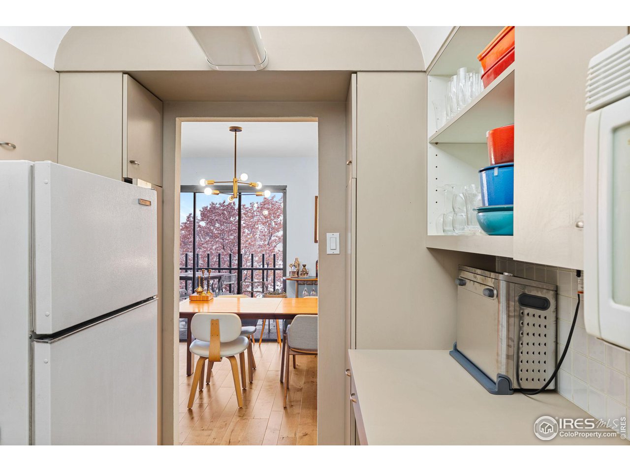 480 S Marion Pkwy 805