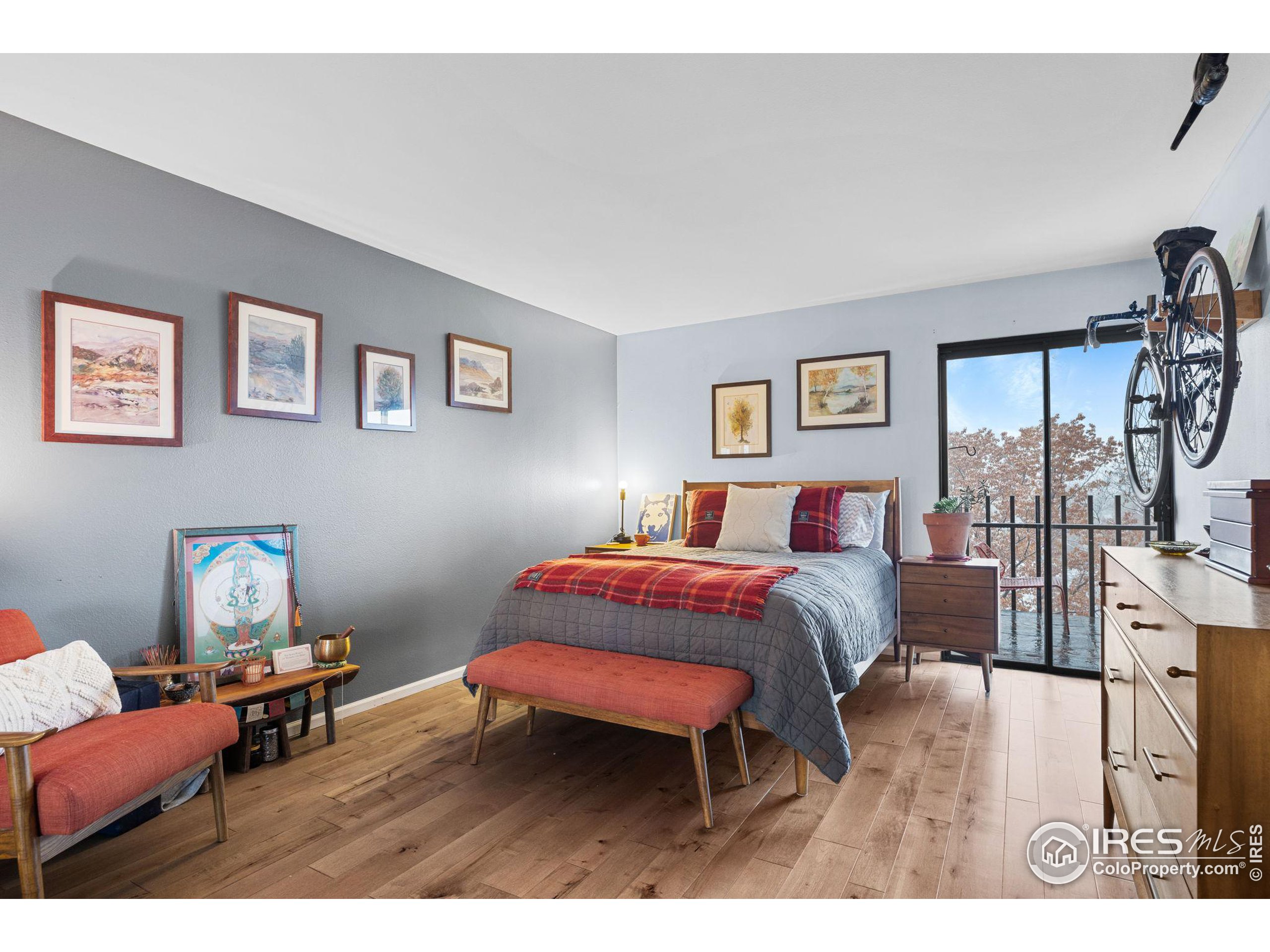 480 S Marion Pkwy 805