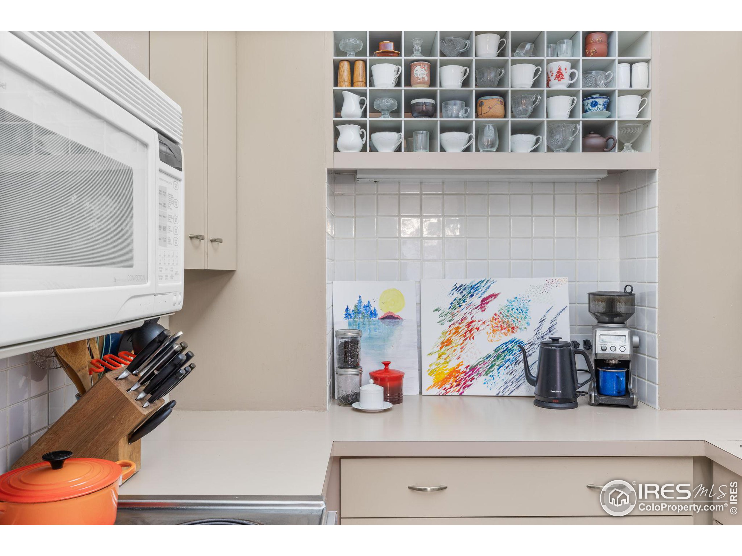 480 S Marion Pkwy 805