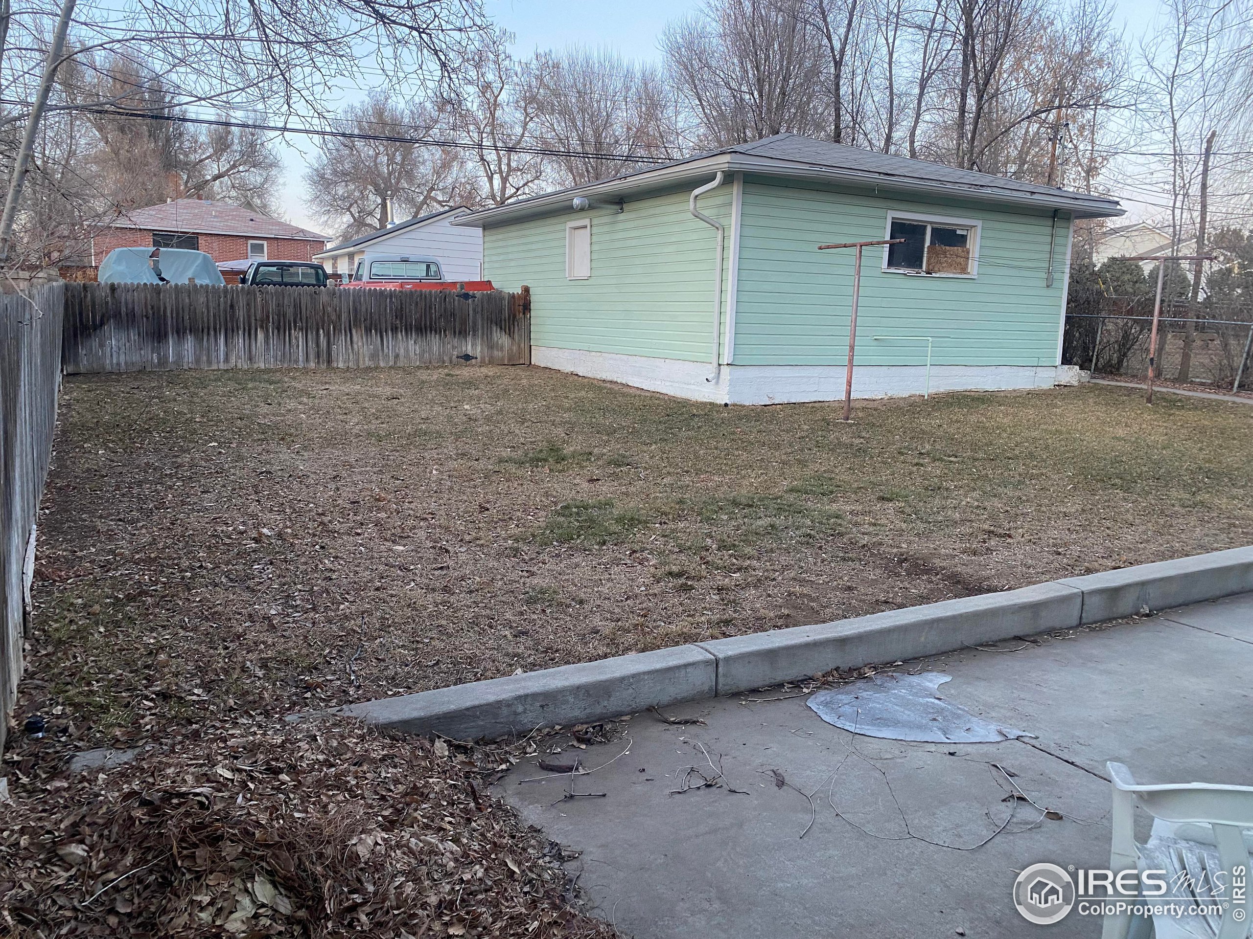 144 E 5th Ave