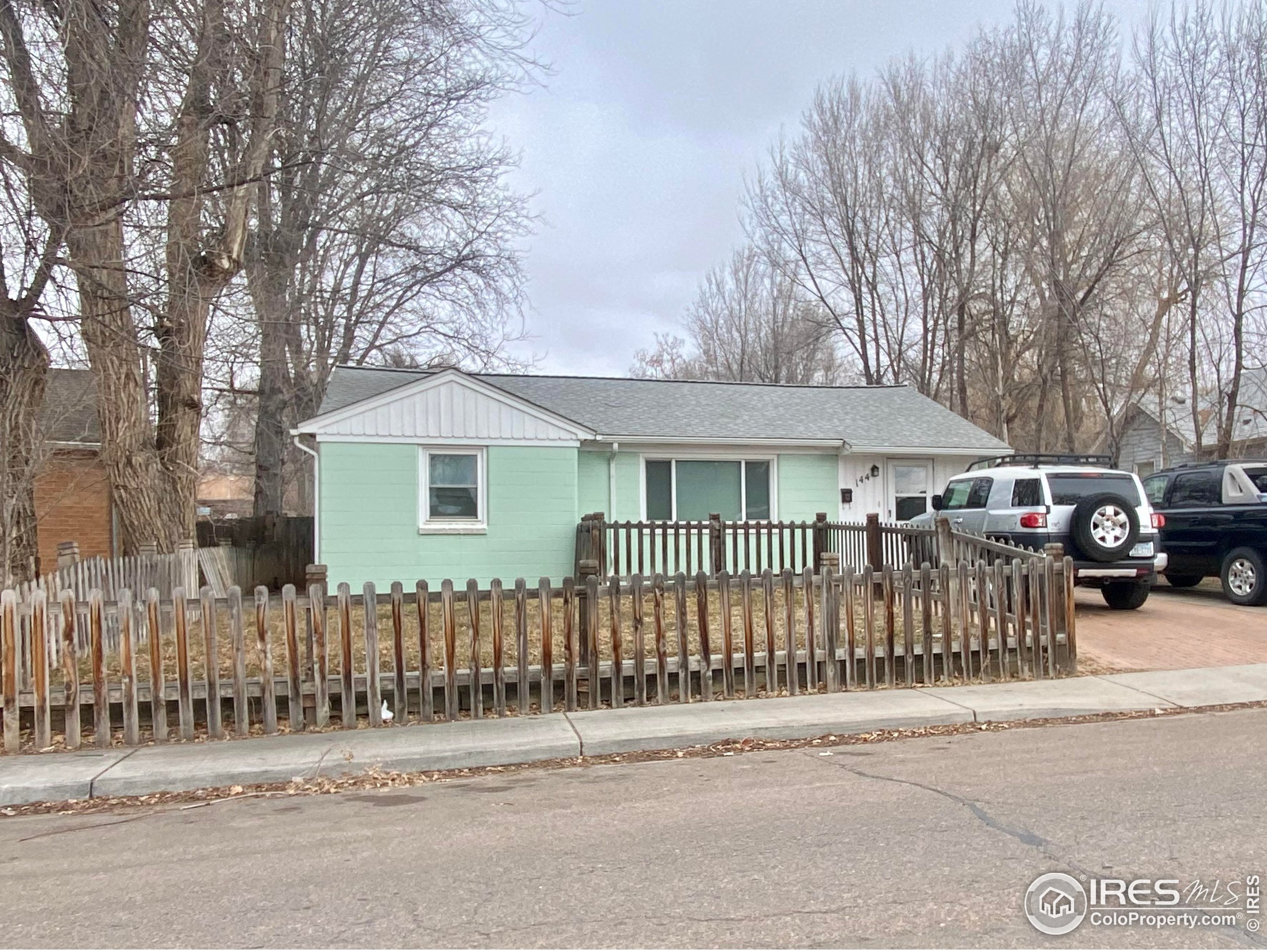 144 E 5th Ave