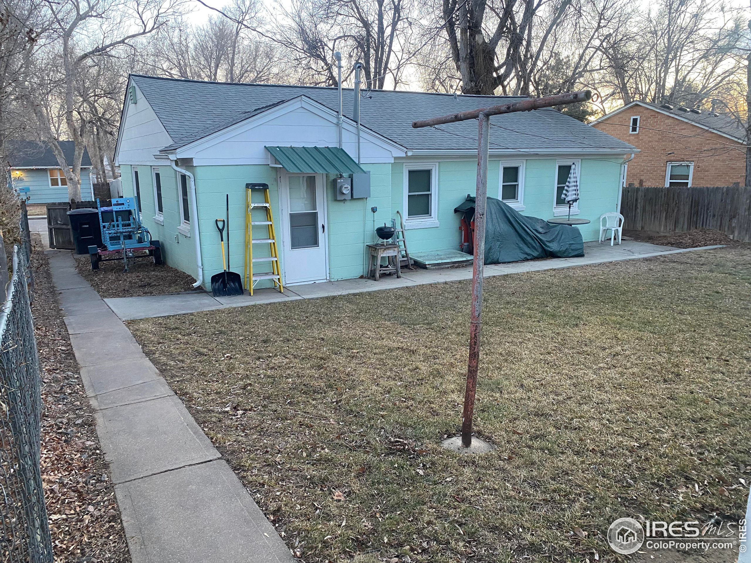 144 E 5th Ave