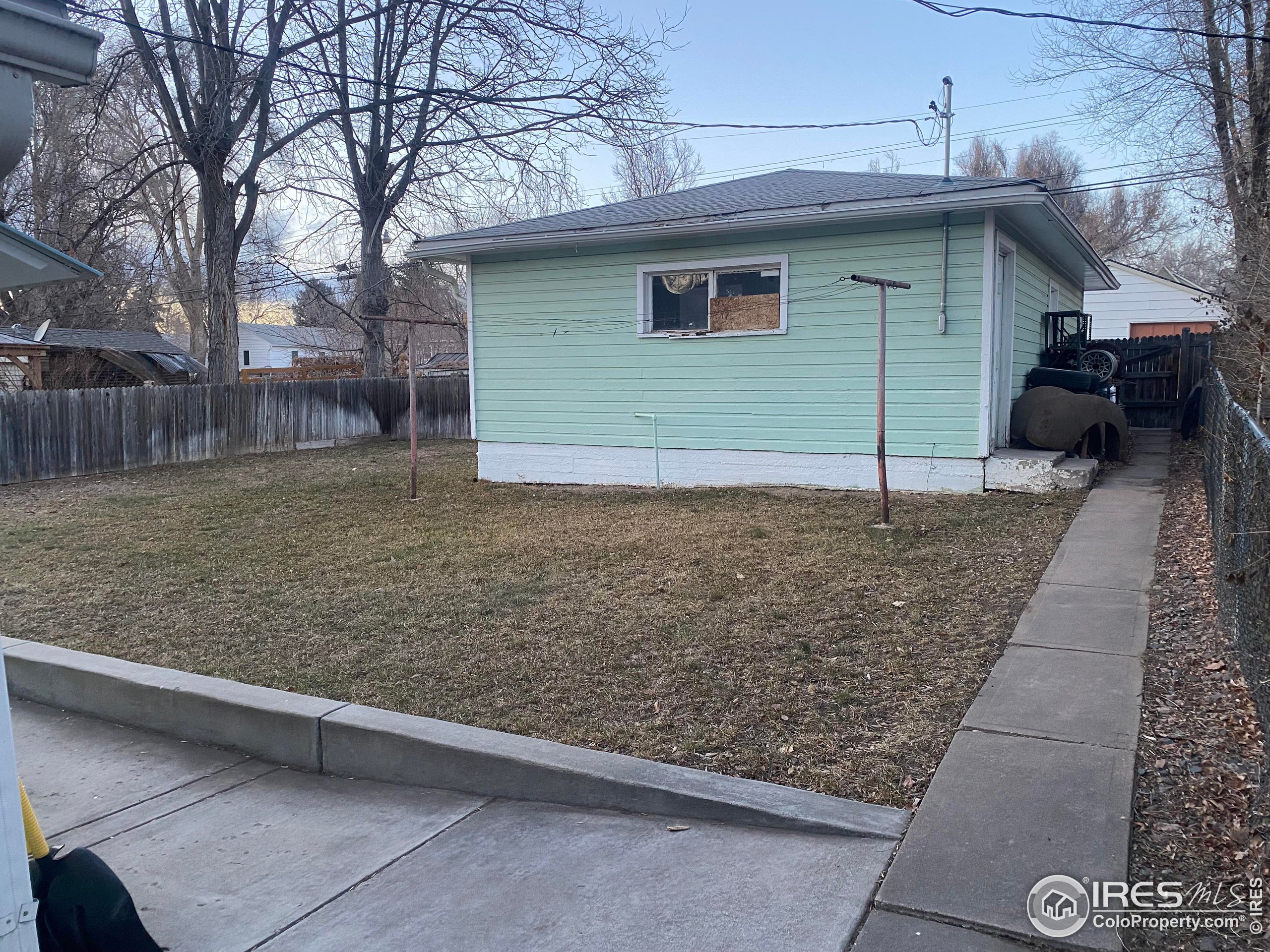 144 E 5th Ave
