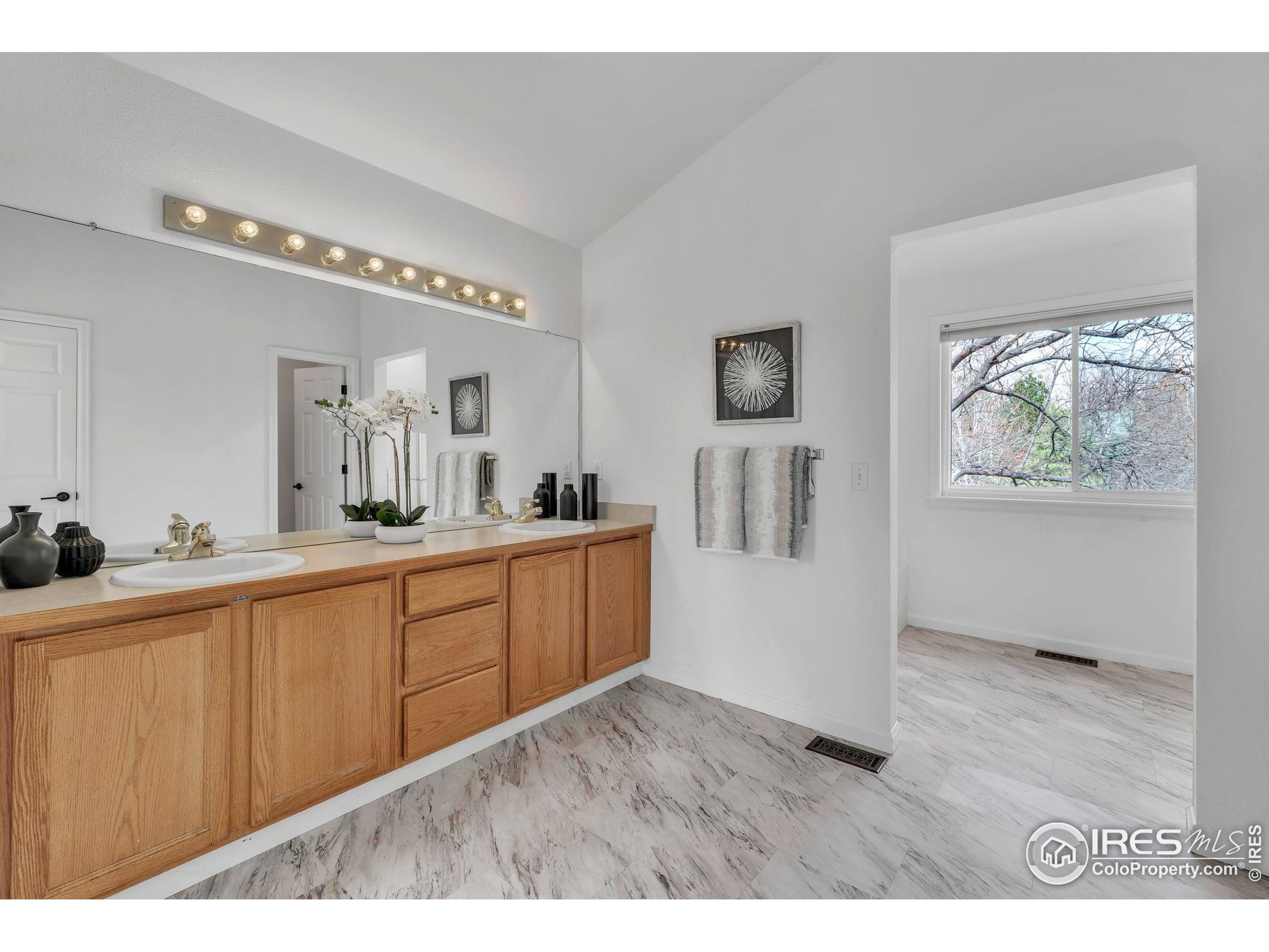 1456 Zinnia Cir