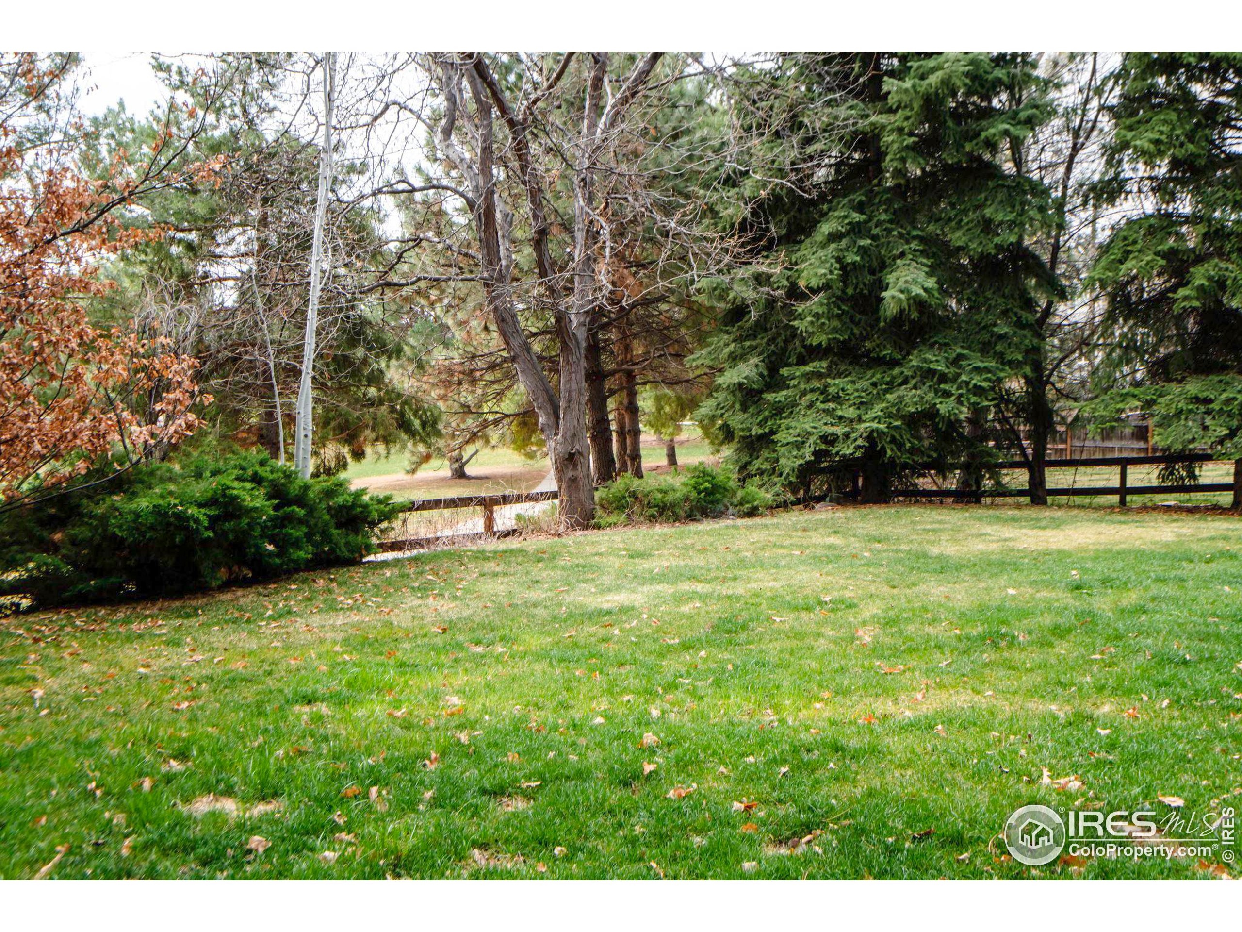 1456 Zinnia Cir