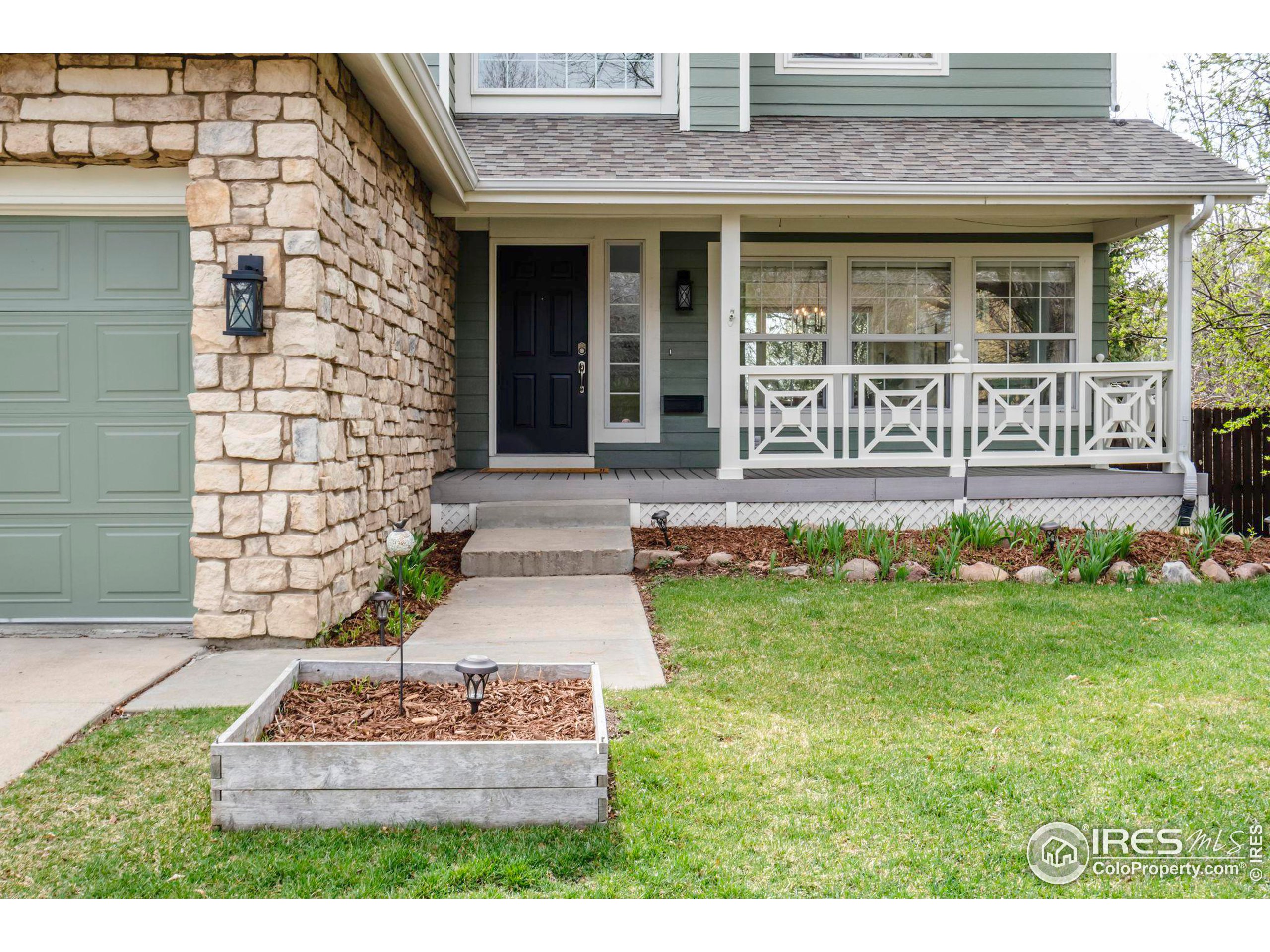 1456 Zinnia Cir
