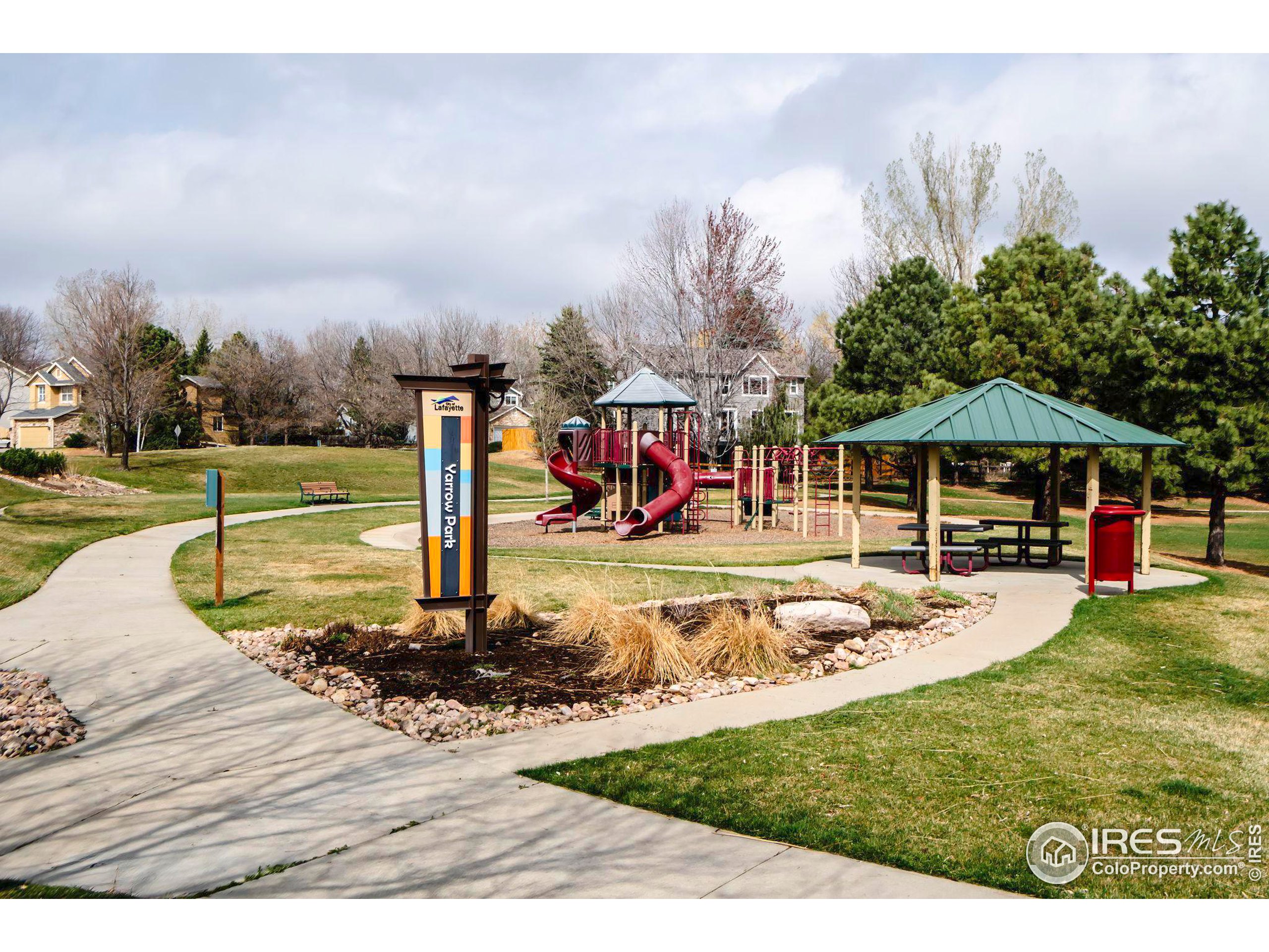 1456 Zinnia Cir