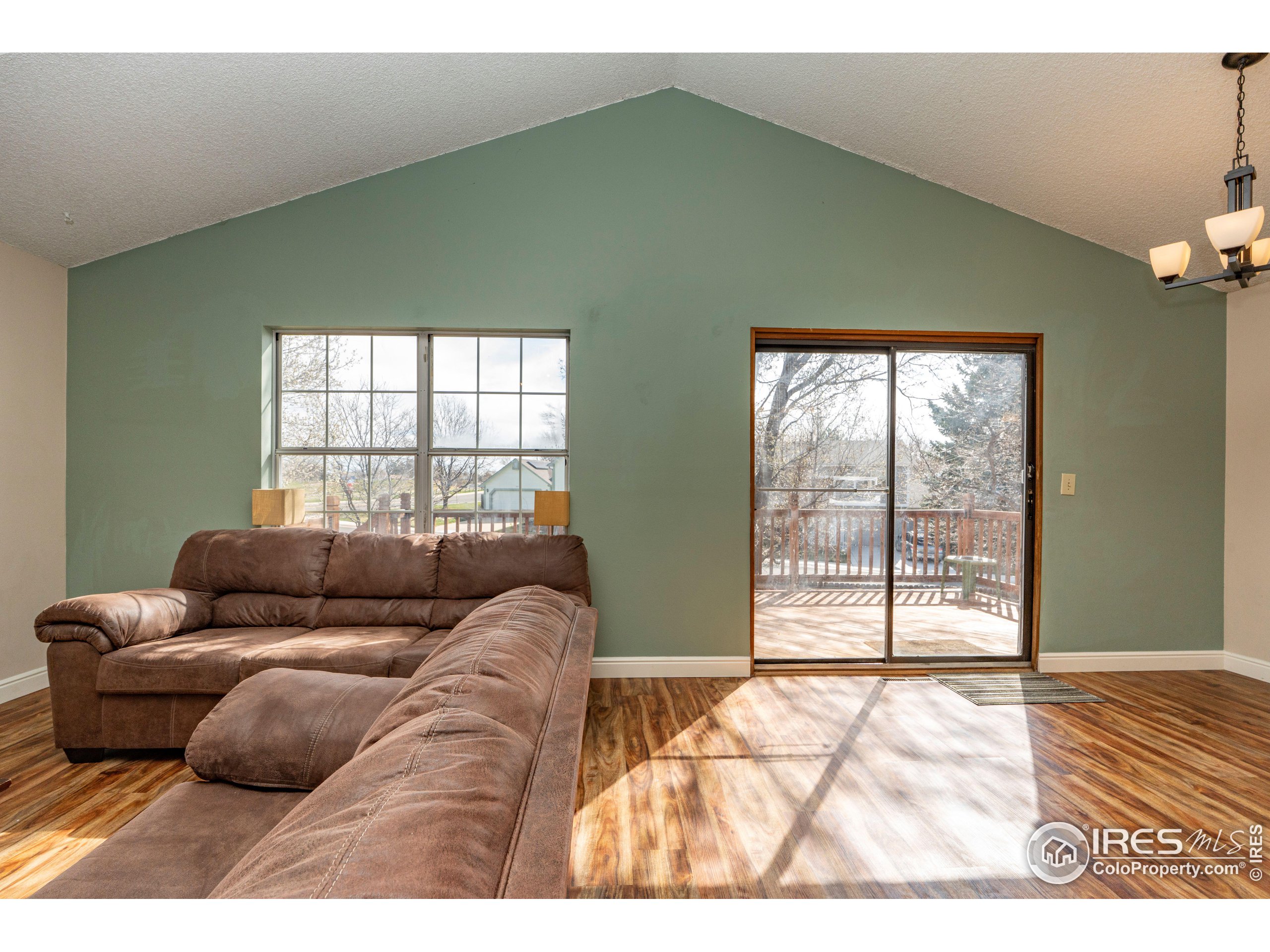 373 Fir Ln