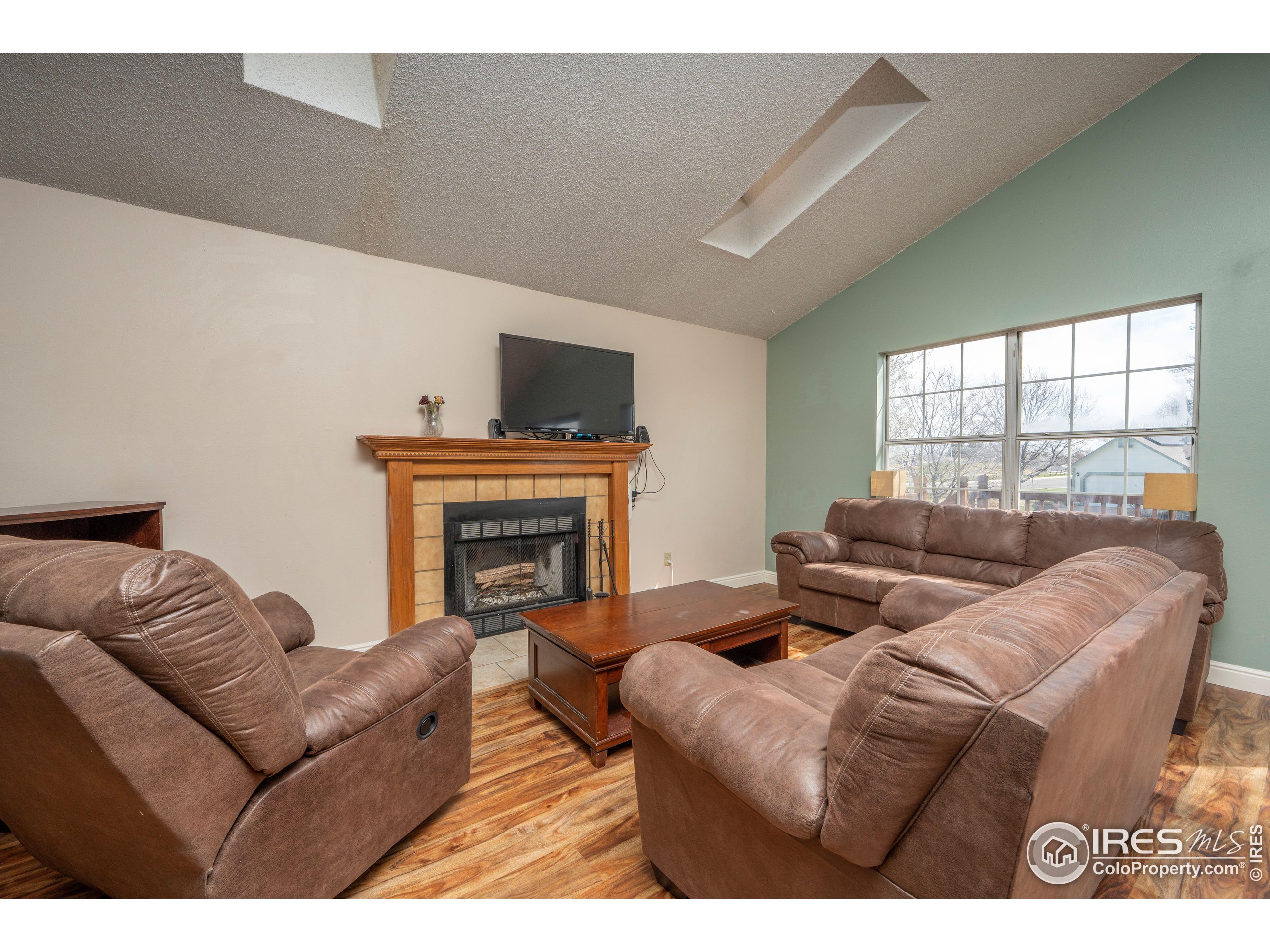 373 Fir Ln