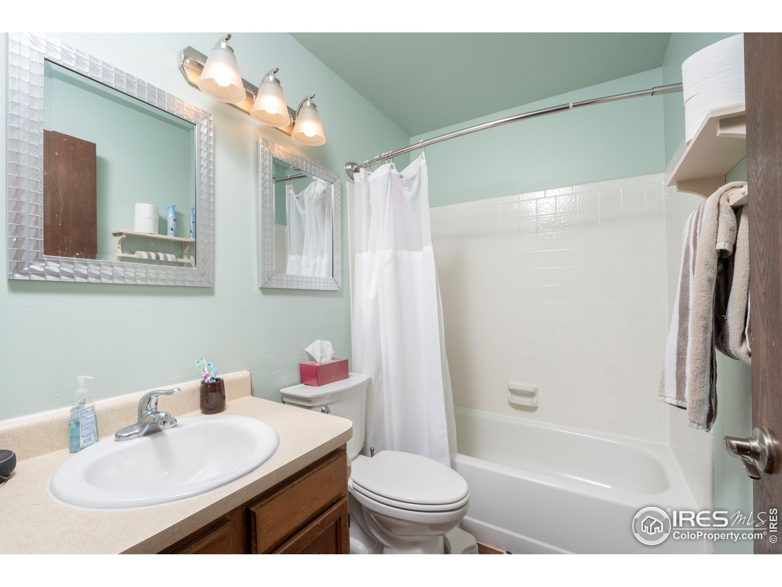 373 Fir Ln
