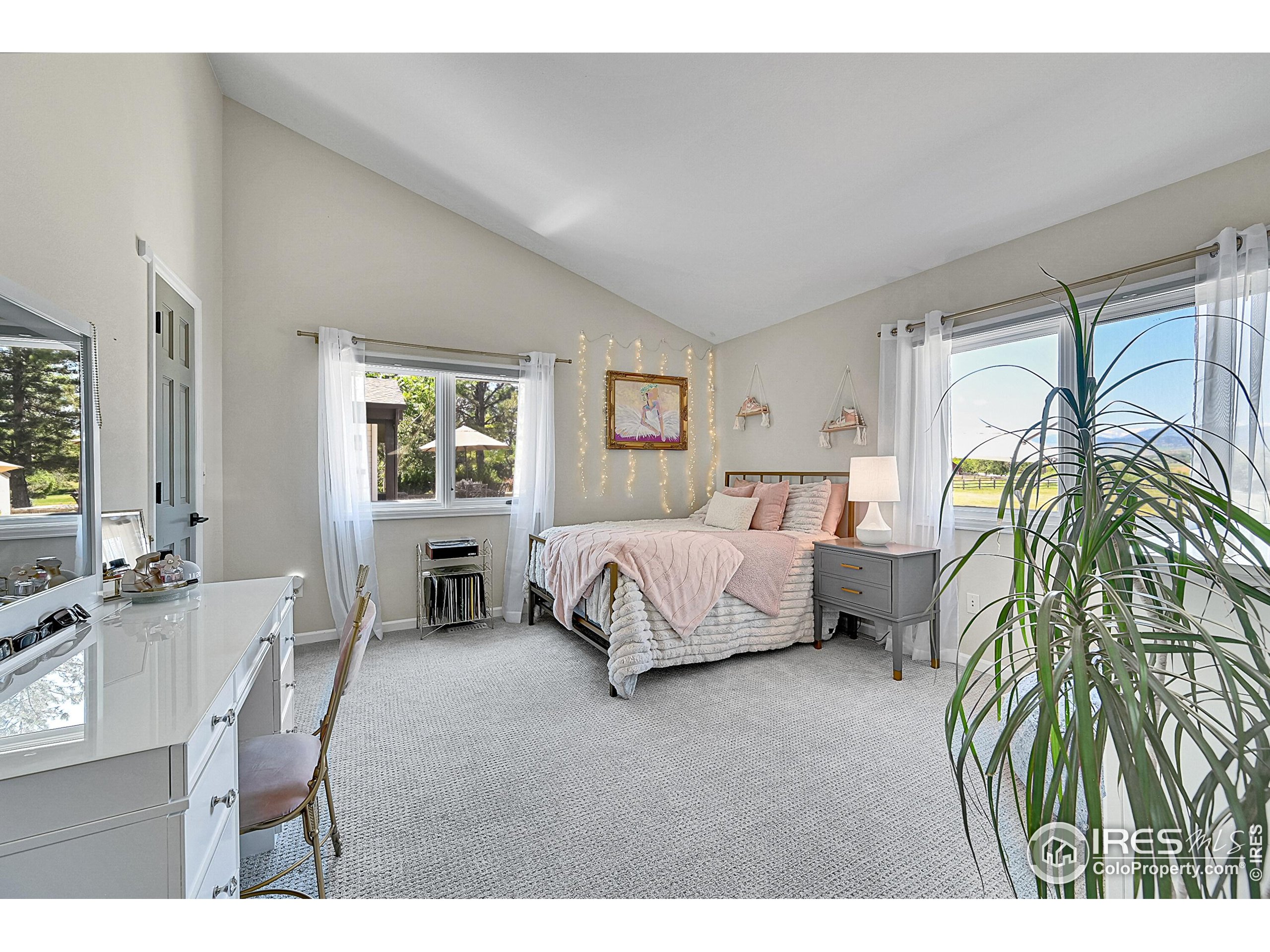 8753 Crimson Clover Ln