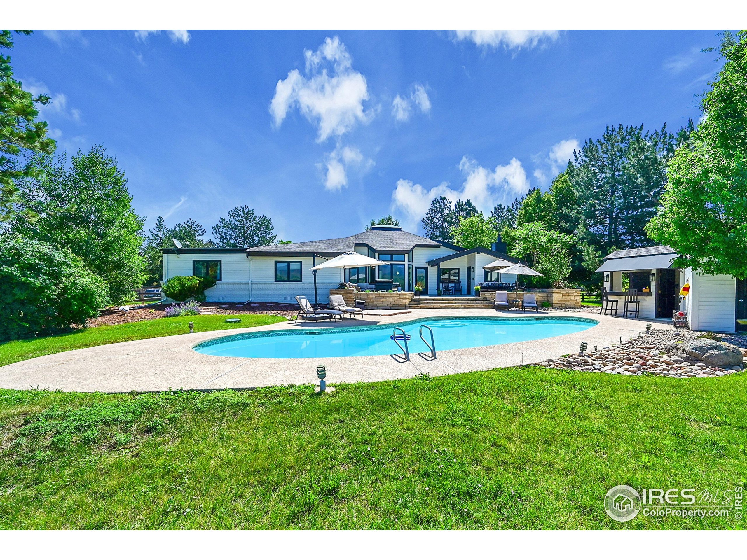 8753 Crimson Clover Ln