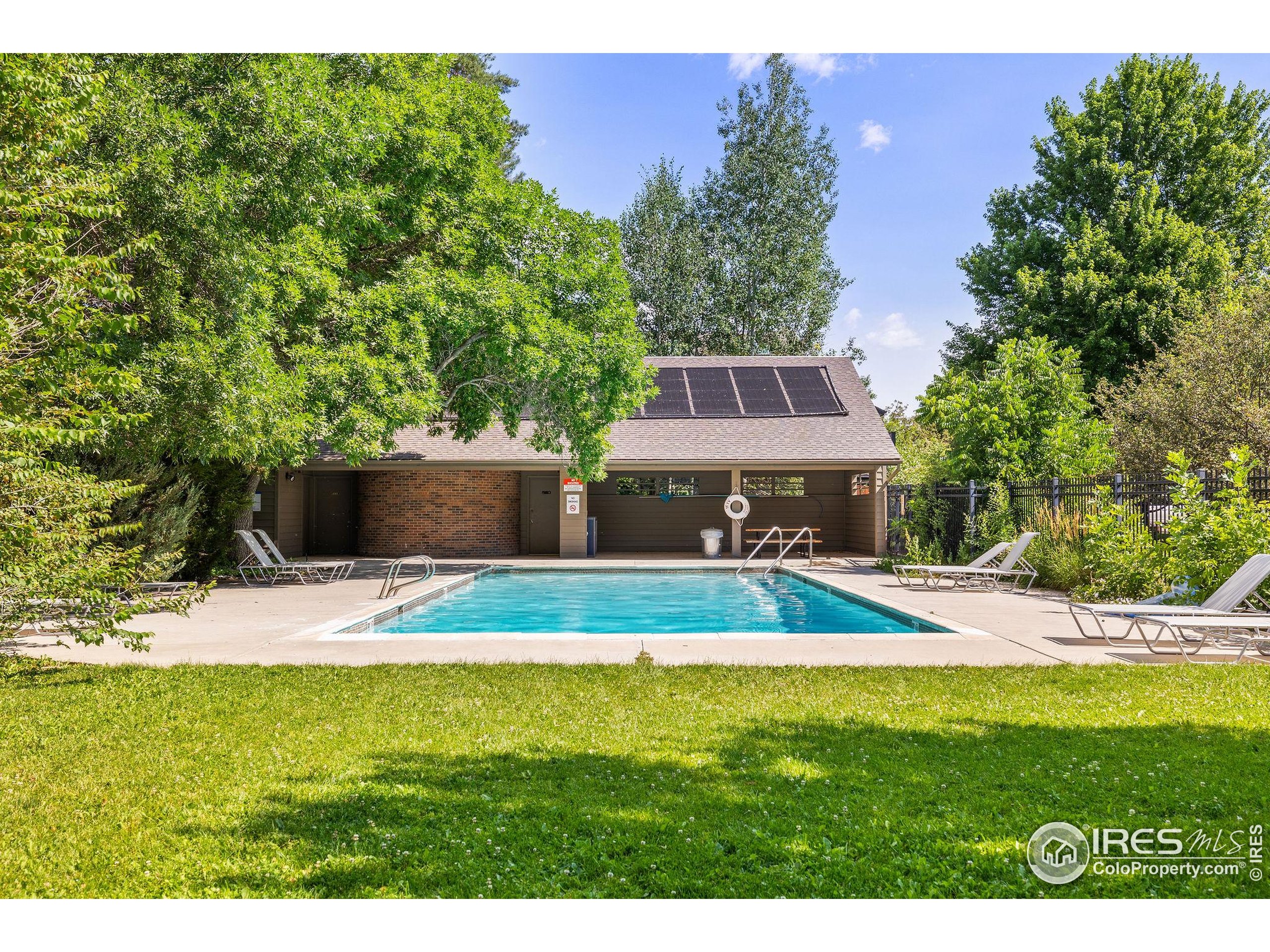 3675 Roundtree Ct