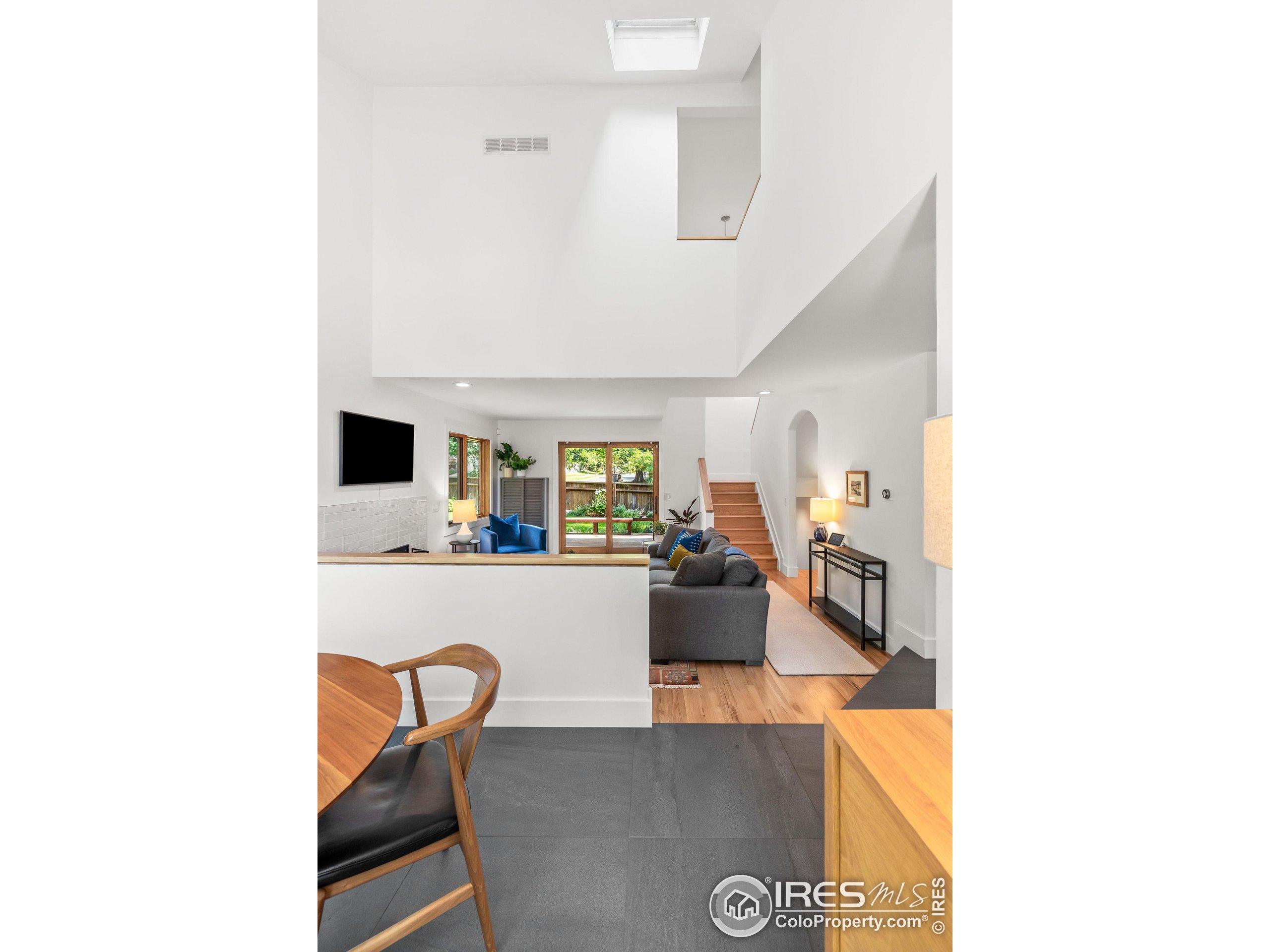 3675 Roundtree Ct