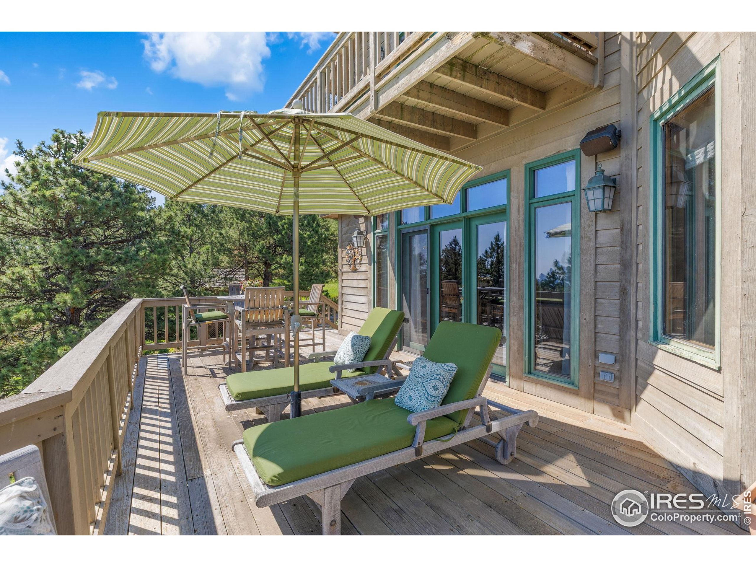 2554 Linden Dr