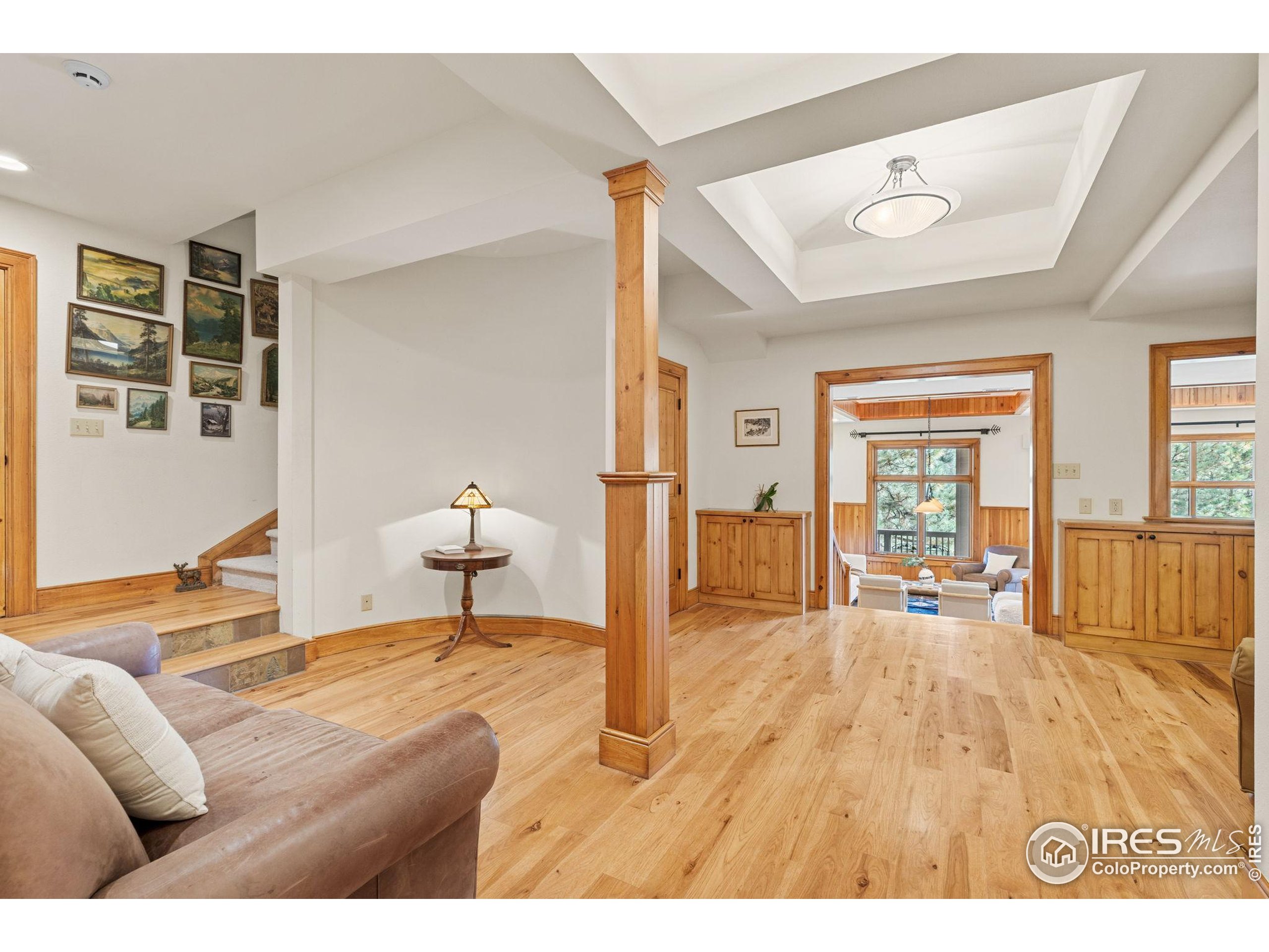 2554 Linden Dr