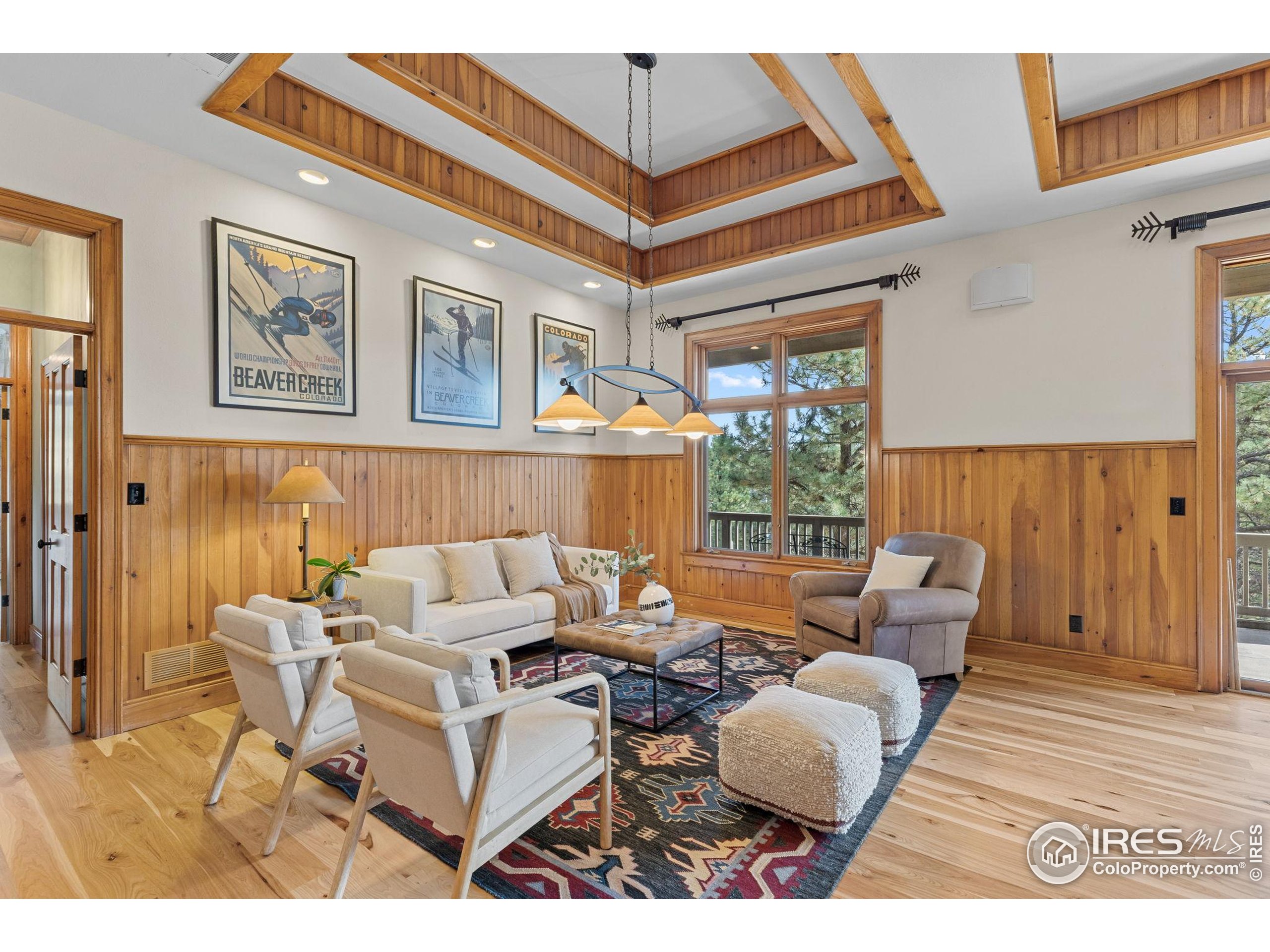 2554 Linden Dr