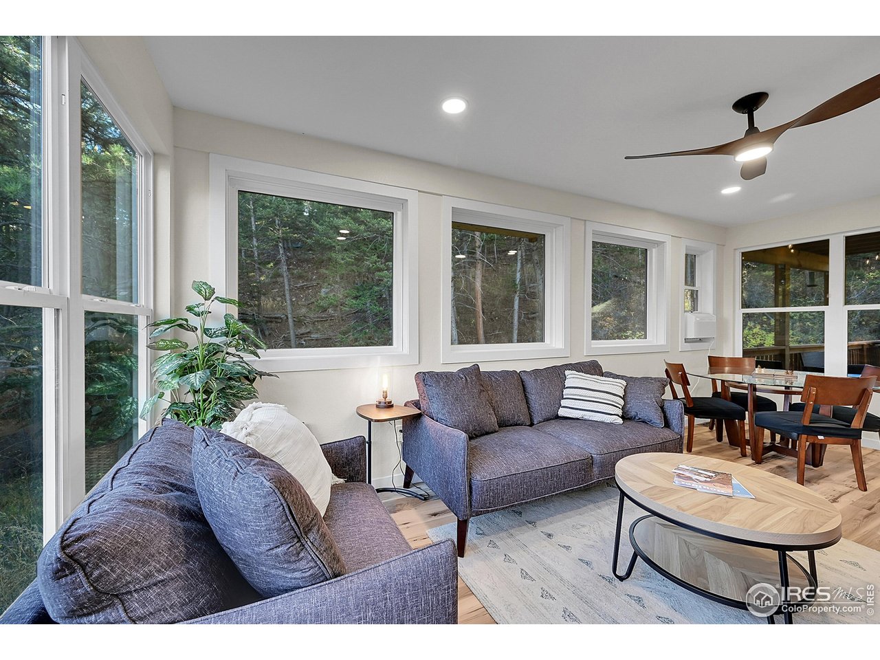 342 Brook Cir