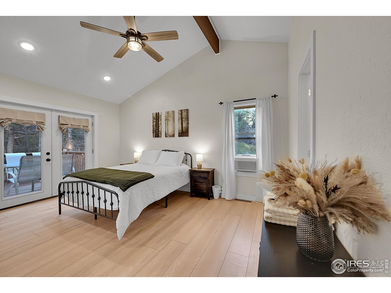 342 Brook Cir
