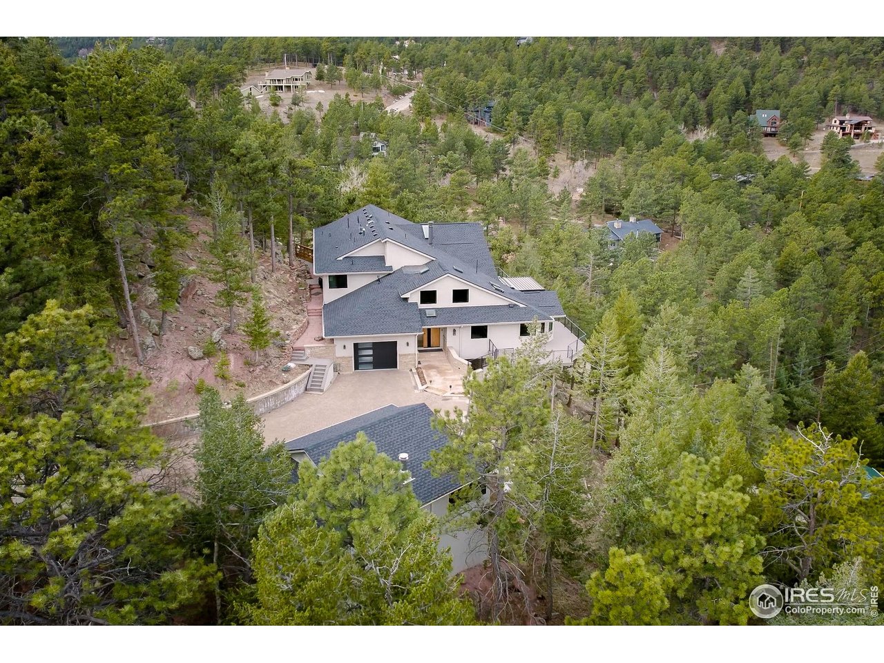 50 Wildwood Ln