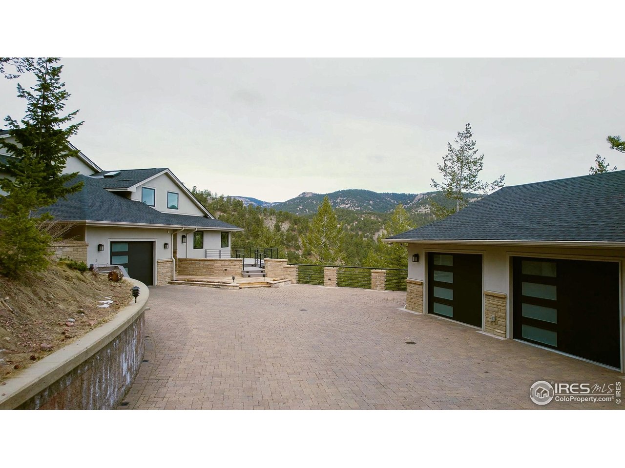 50 Wildwood Ln