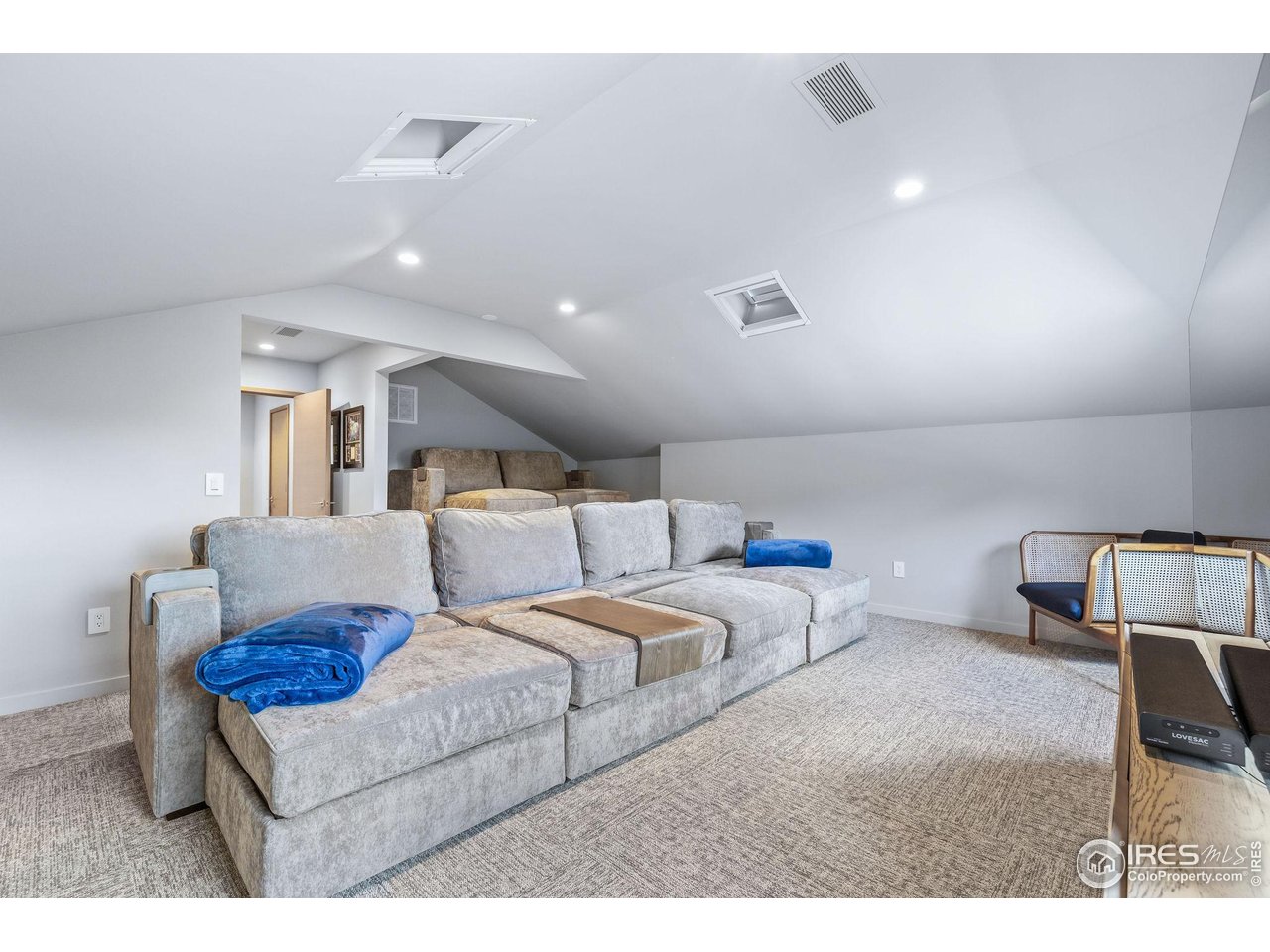 50 Wildwood Ln