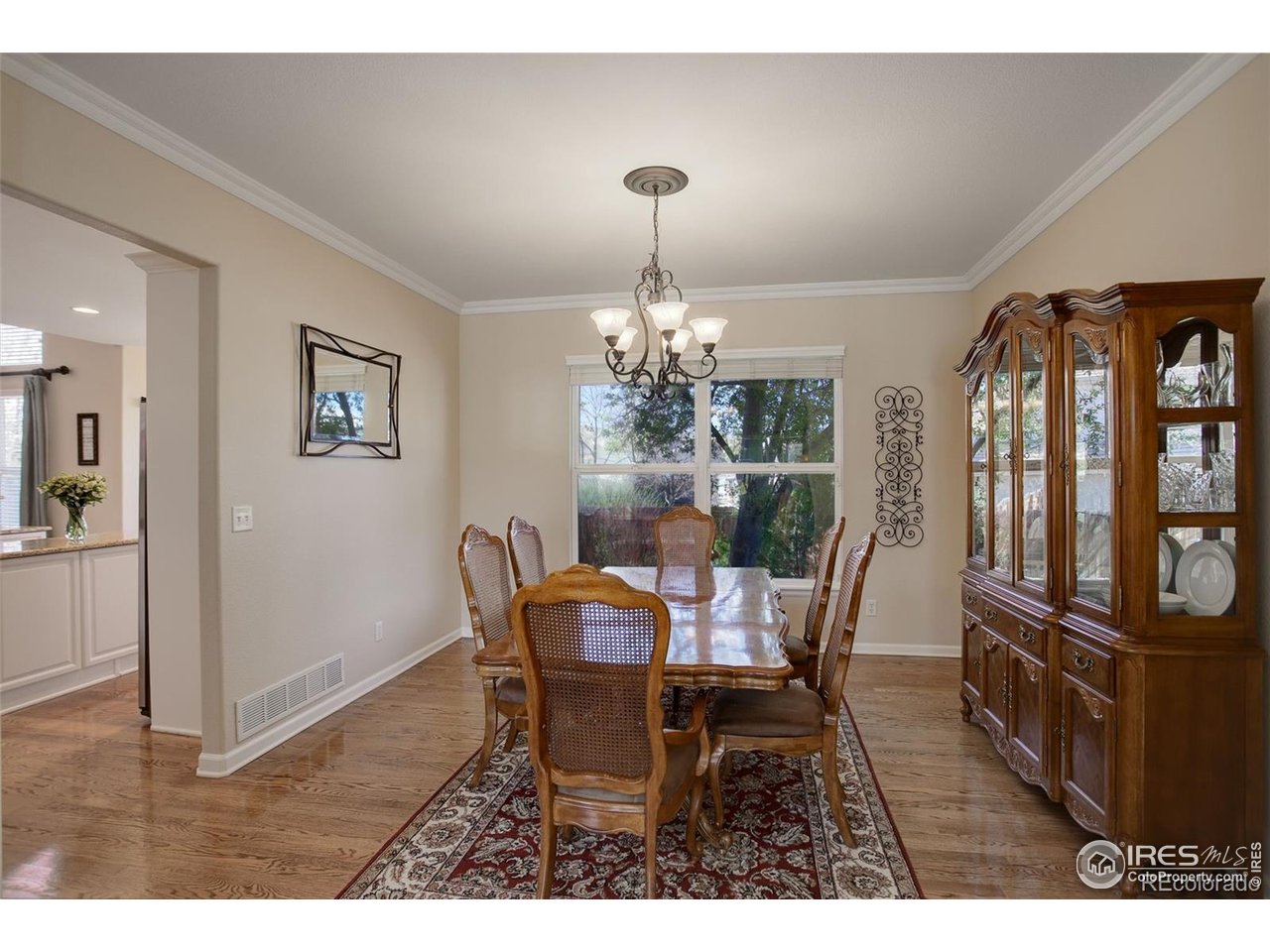 3207 Opal Ln