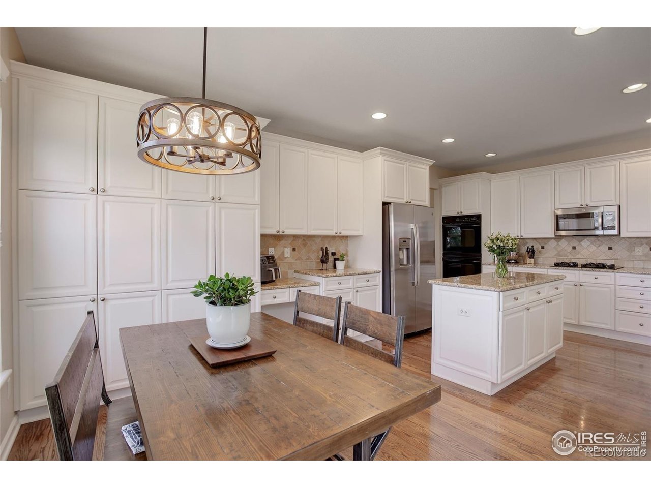 3207 Opal Ln