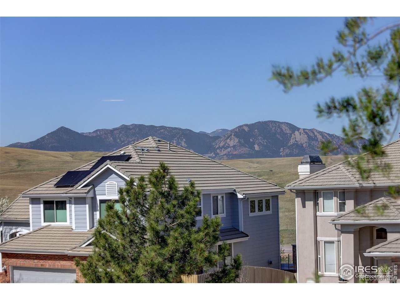 3207 Opal Ln