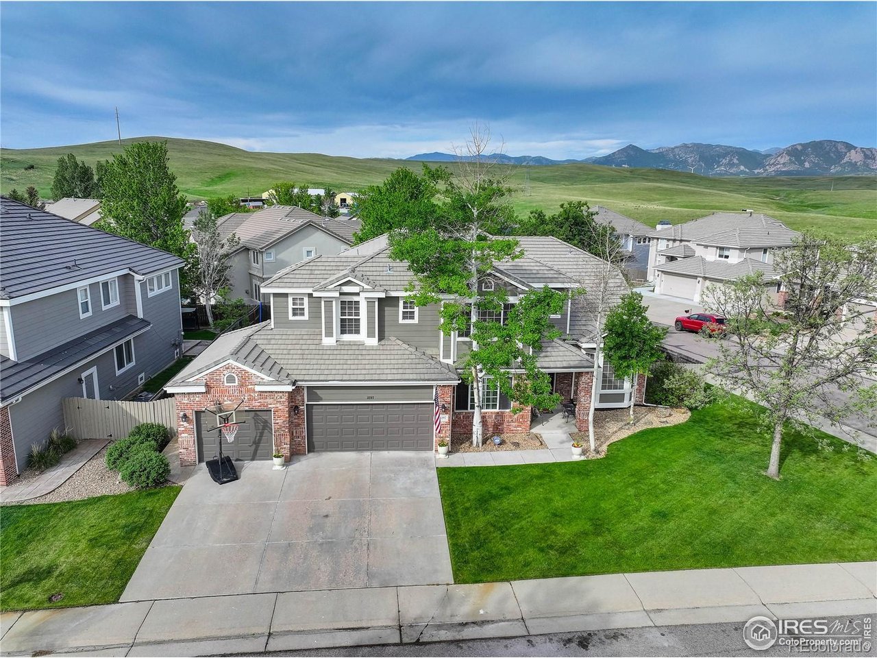 3207 Opal Ln