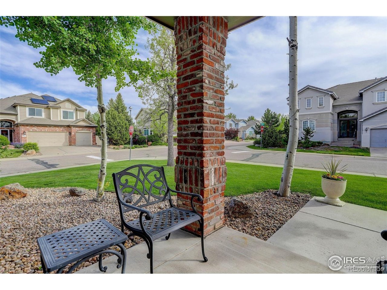 3207 Opal Ln