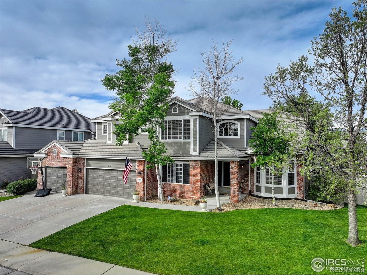 3207 Opal Ln