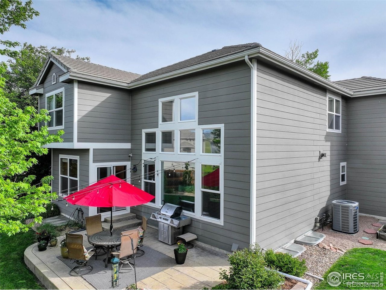 3207 Opal Ln
